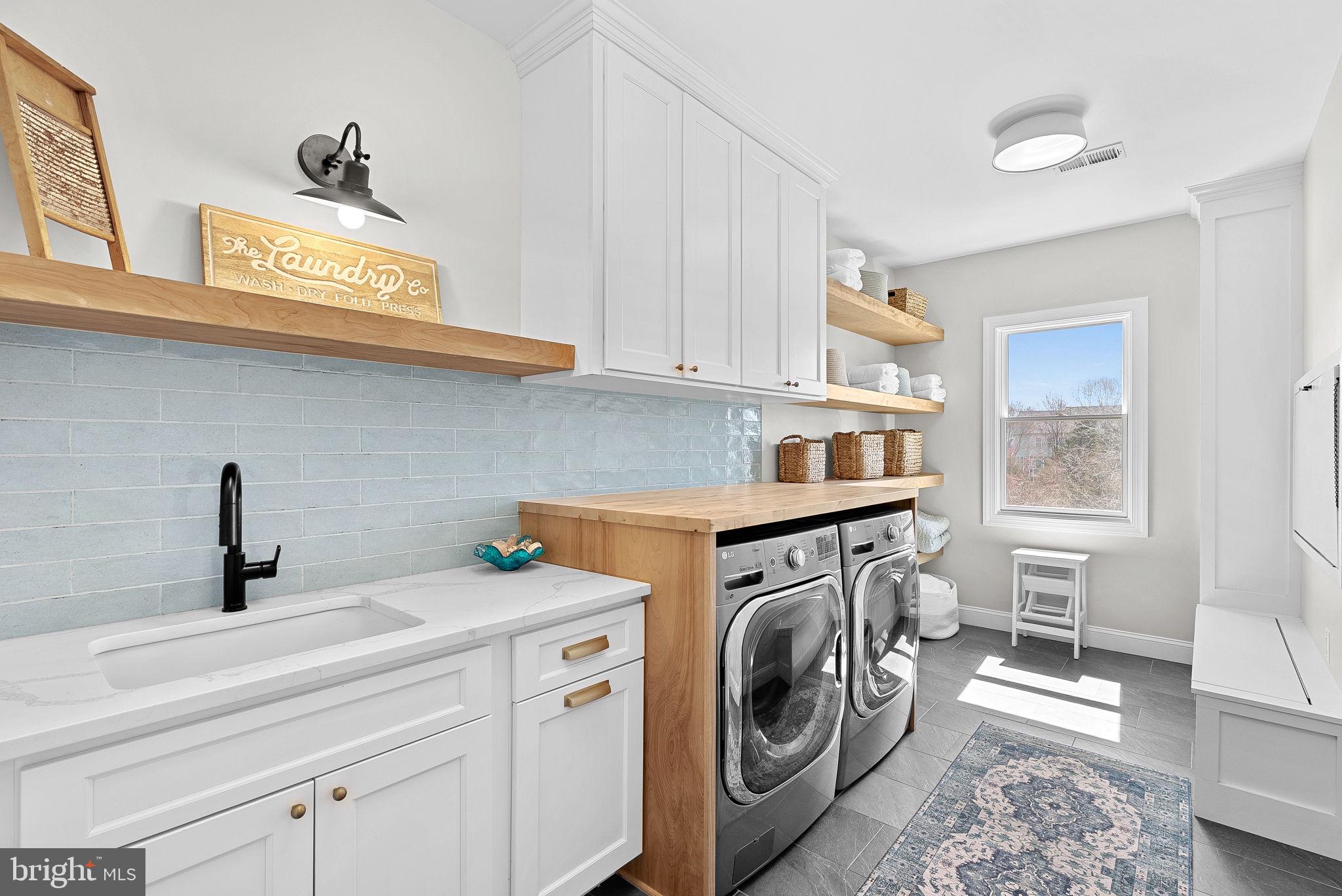 VILLAGE OF WAXPOOL - Residential