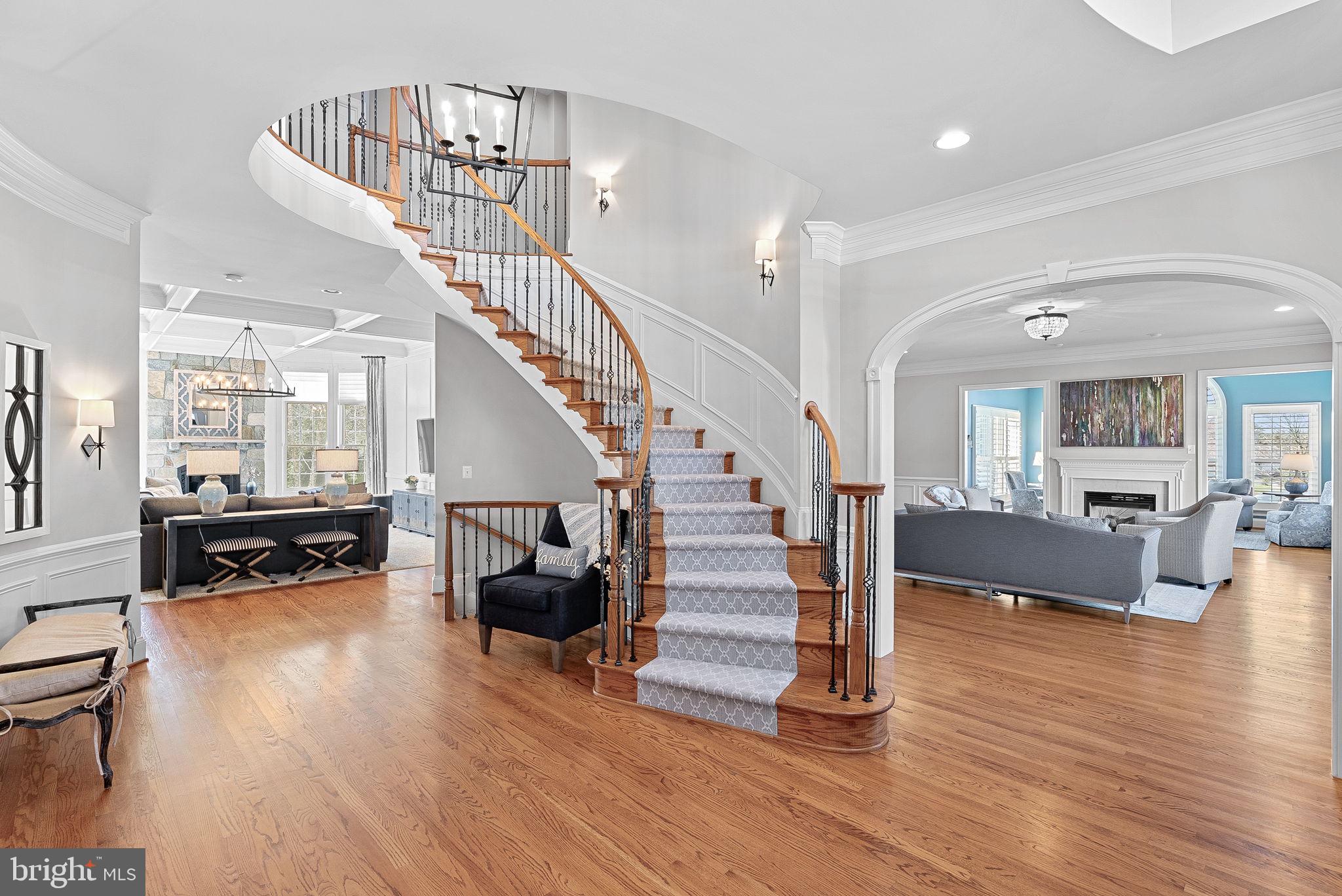 VILLAGE OF WAXPOOL - Residential