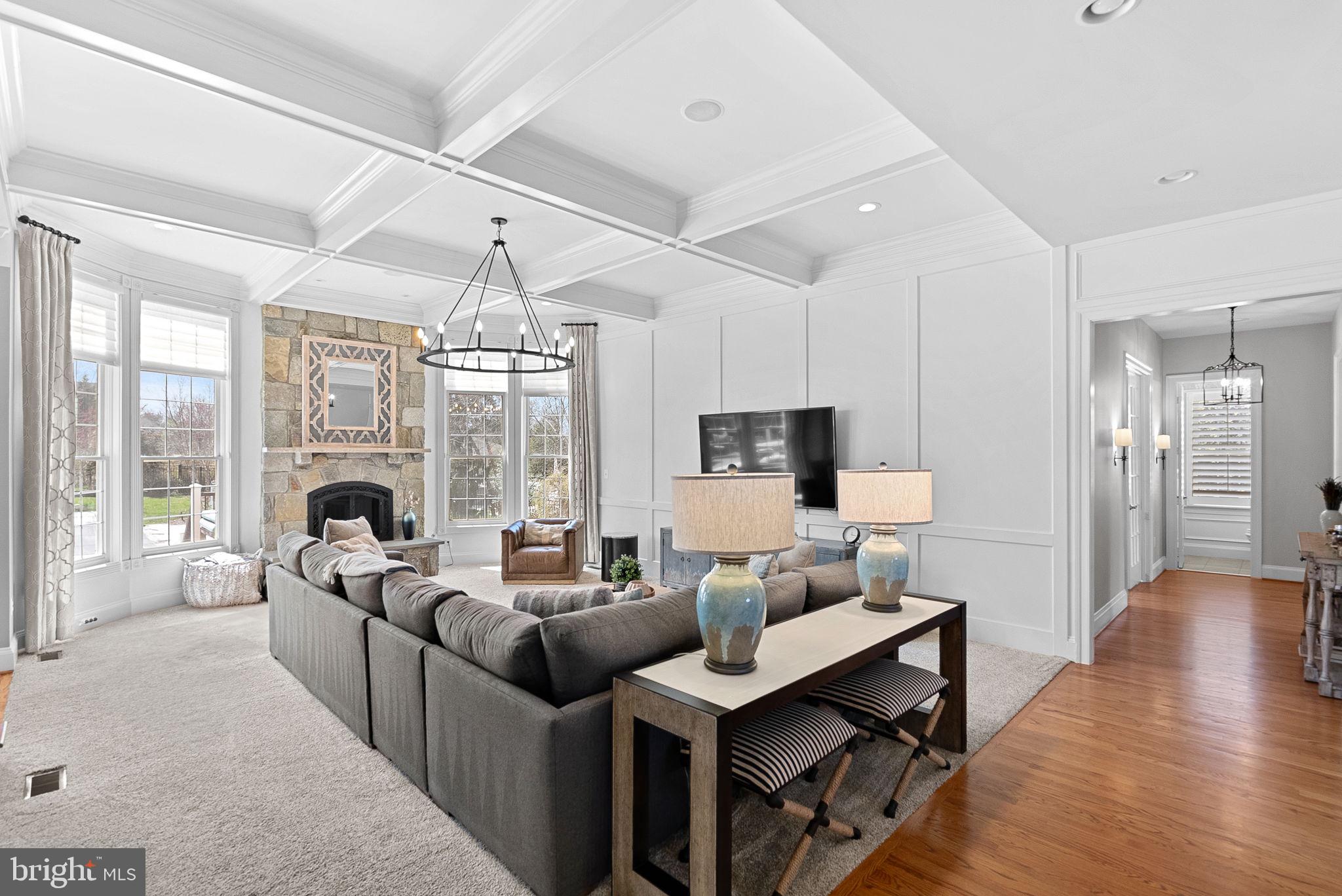 VILLAGE OF WAXPOOL - Residential