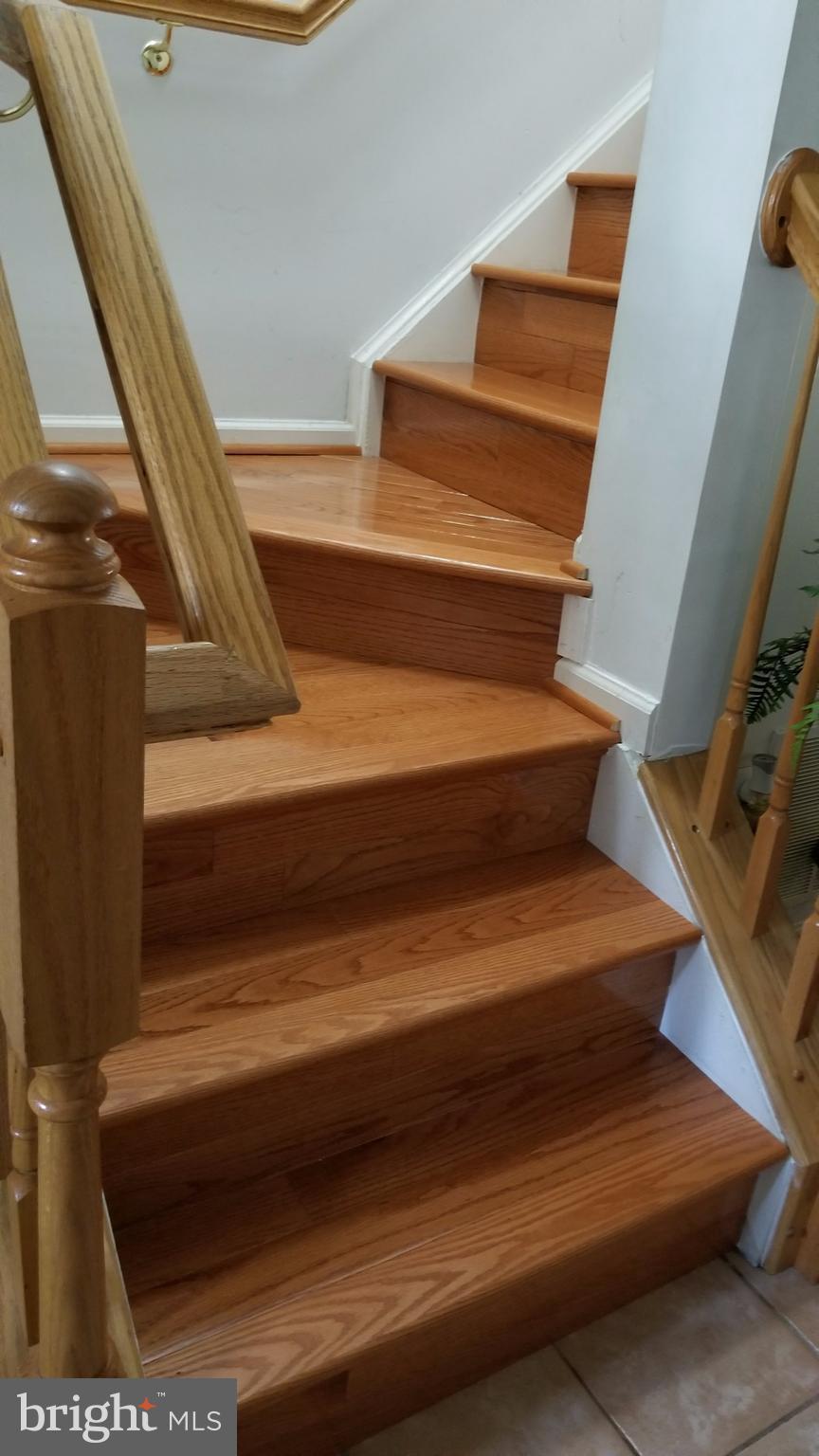 CLOVERLEAF TOWNHOMES - Residential Lease