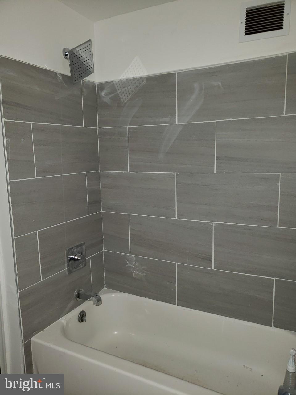 HIGHLAND GARDENS - Residential