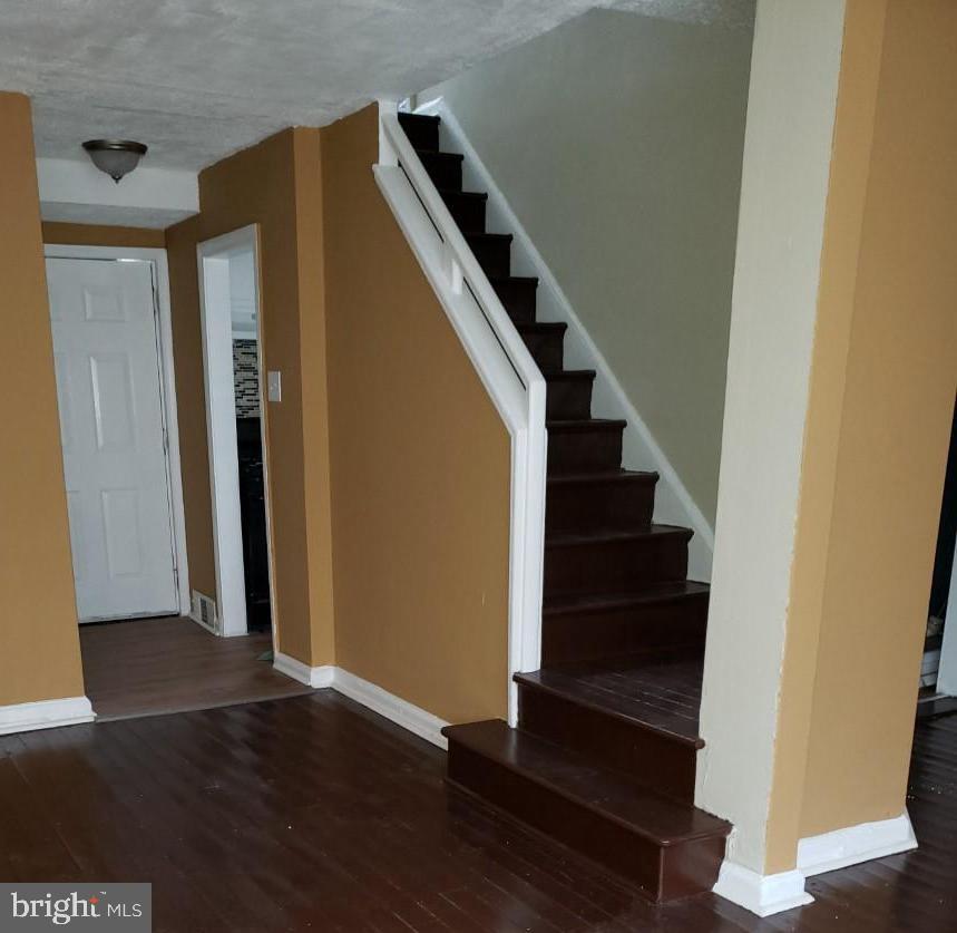 HIGHLAND GARDENS - Residential