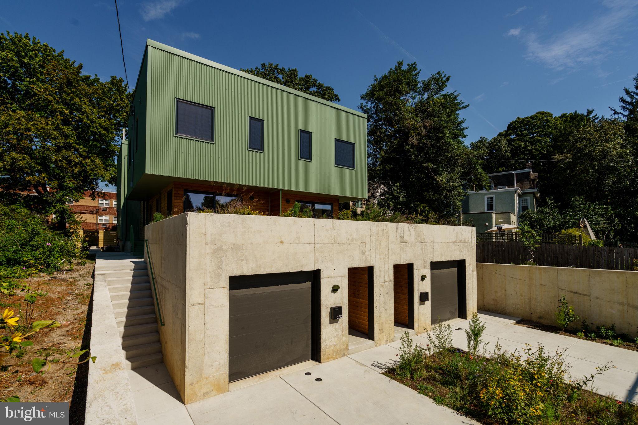 620 W KINGSLEY STREET