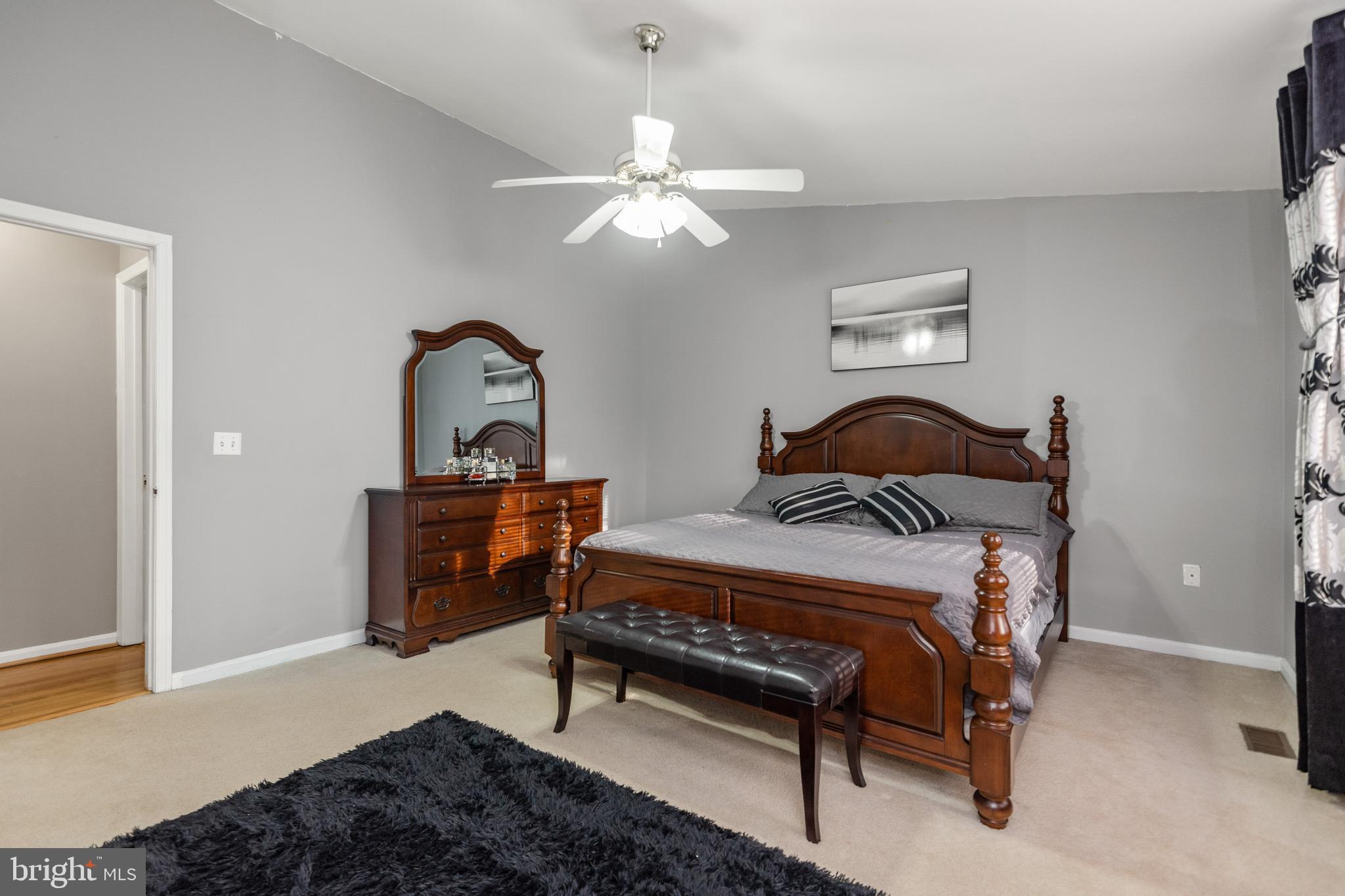 SELBY ON THE BAY - Residential