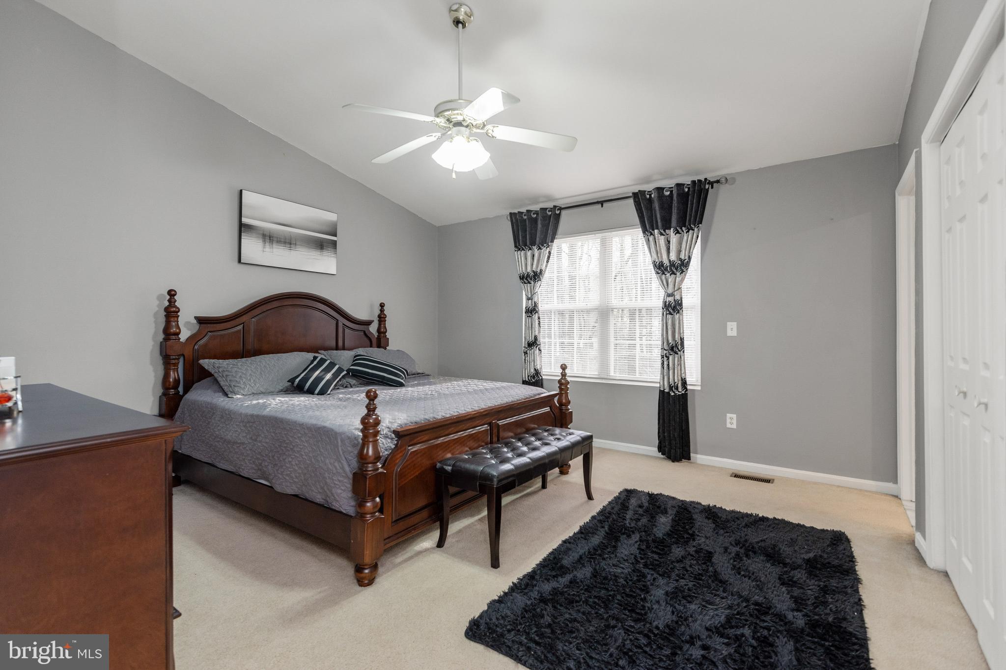 SELBY ON THE BAY - Residential