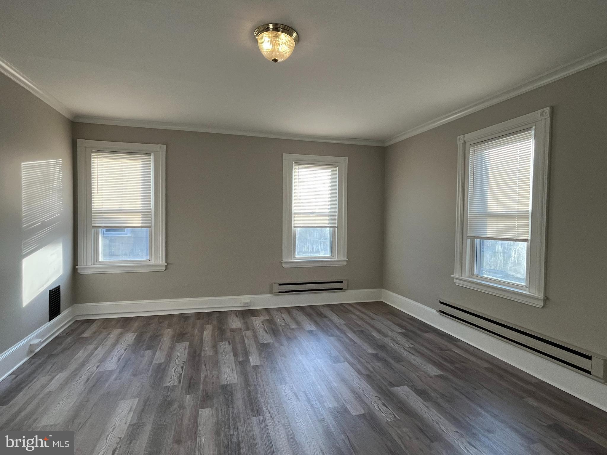 EAST ORELAND - Residential Lease