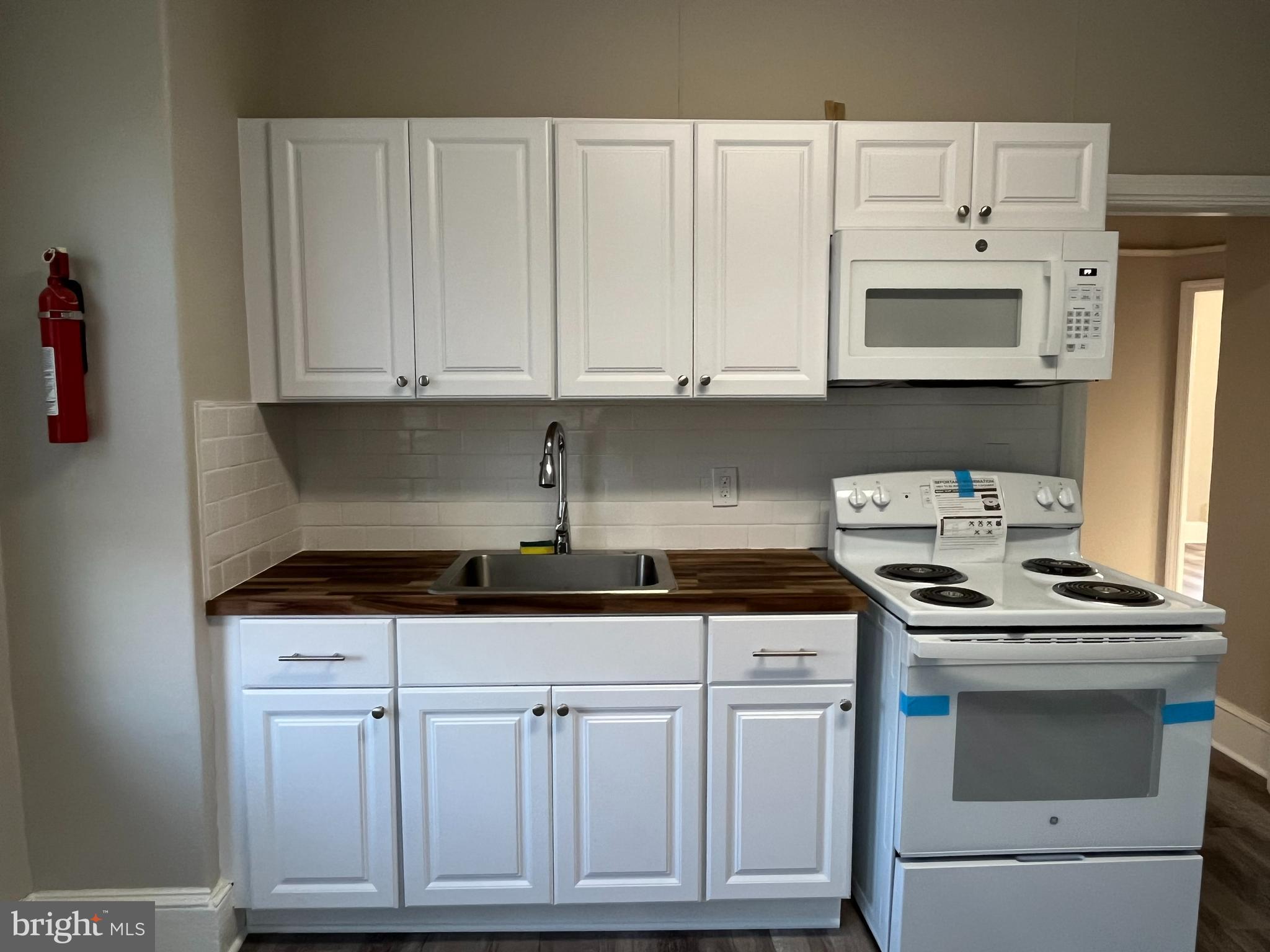 EAST ORELAND - Residential Lease