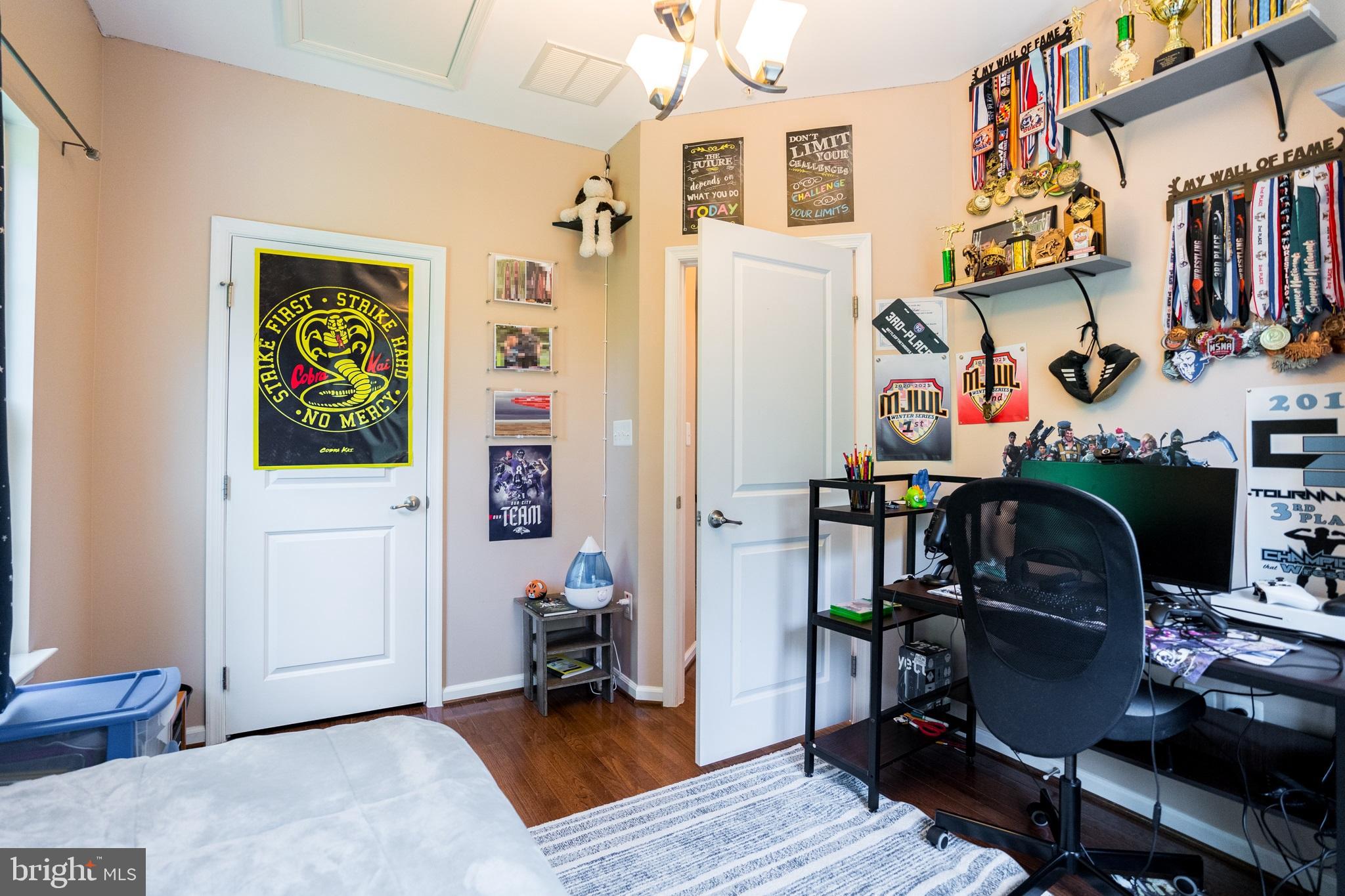 HOWARD SQUARE - Residential Lease