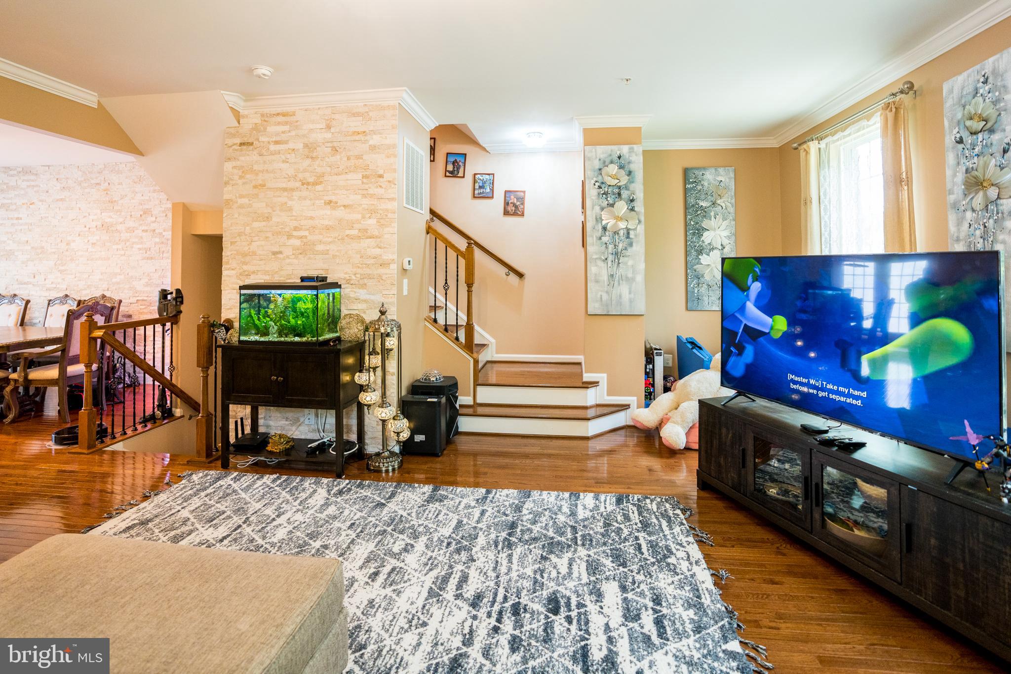 HOWARD SQUARE - Residential Lease