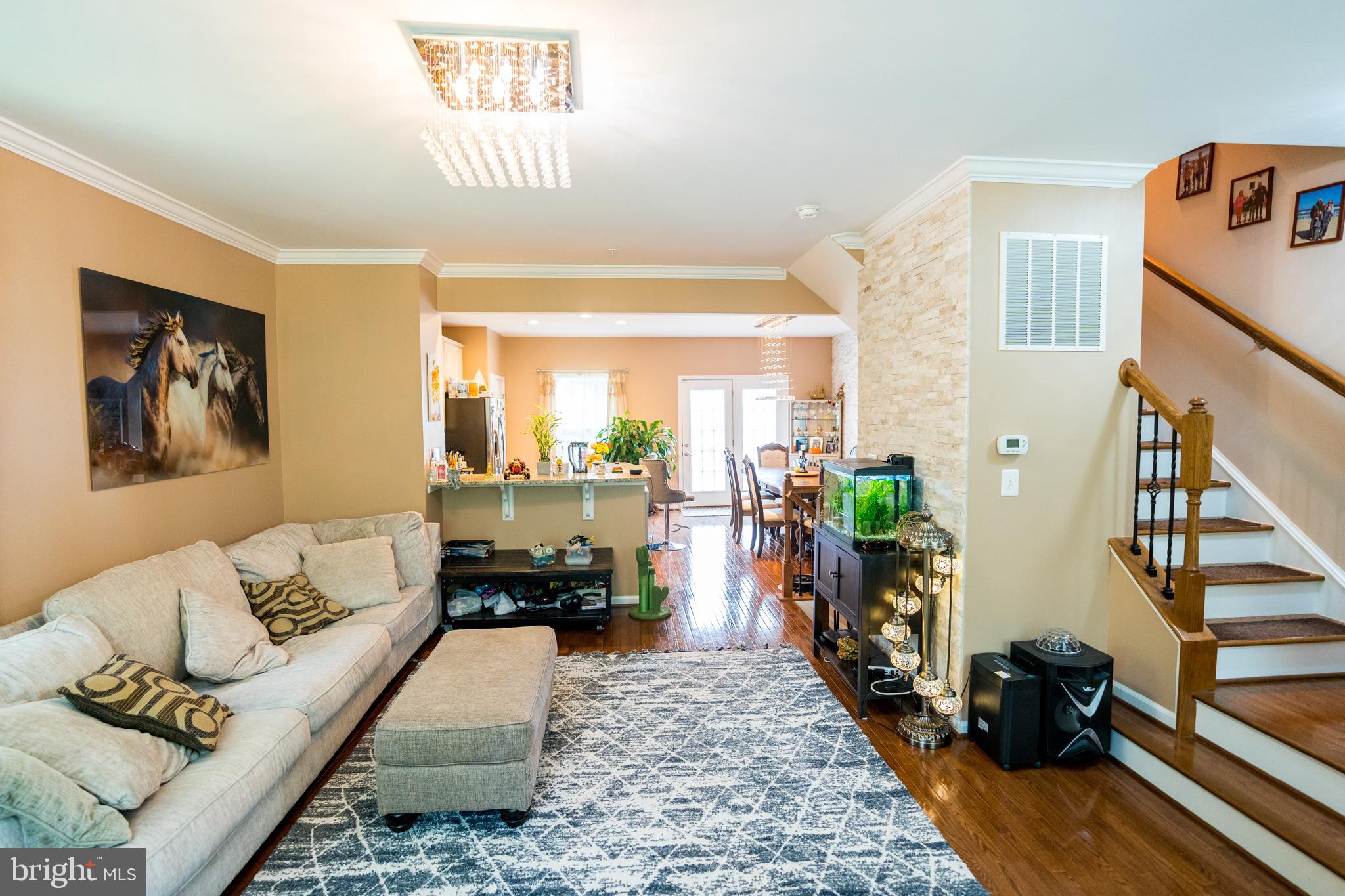 HOWARD SQUARE - Residential Lease