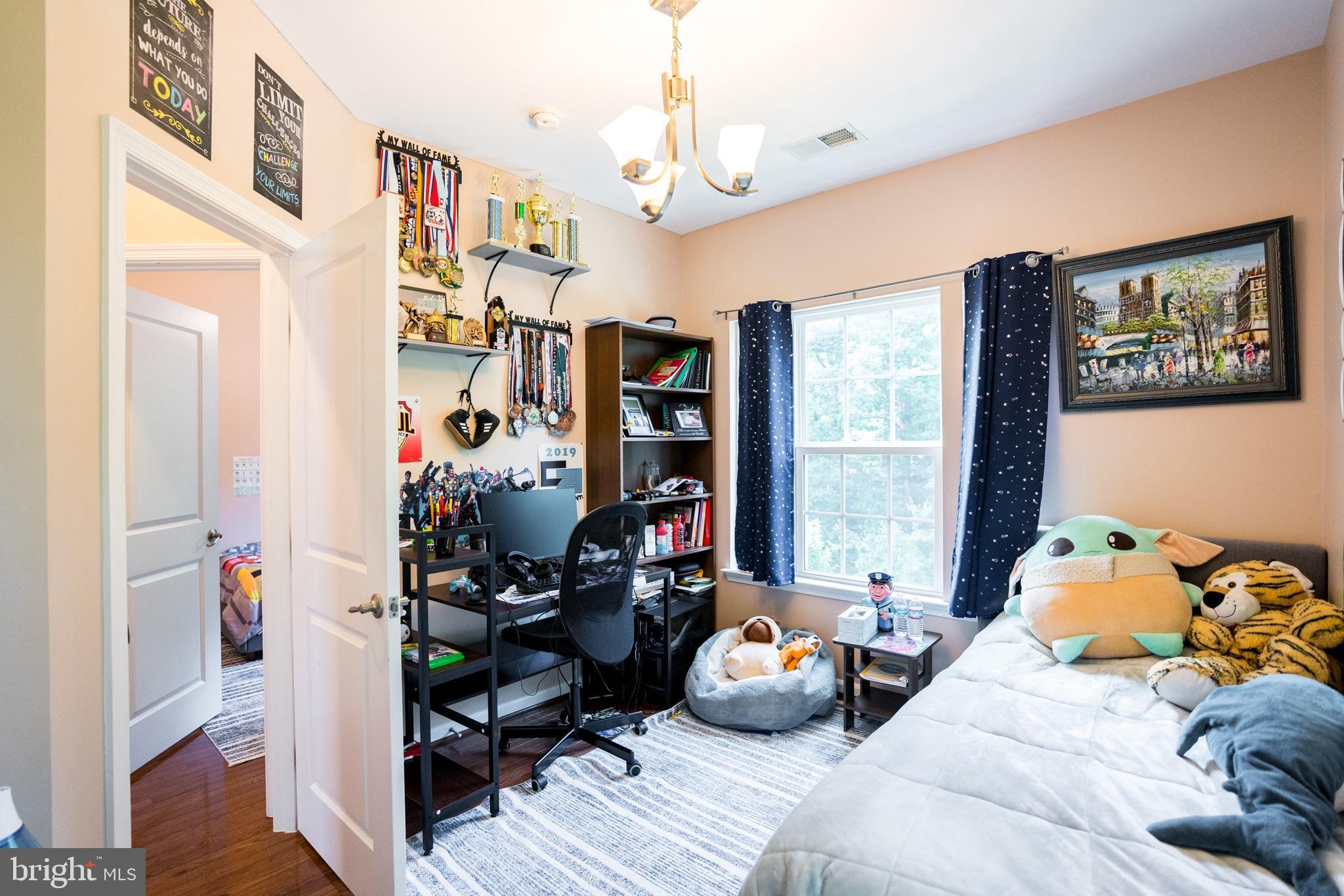 HOWARD SQUARE - Residential Lease