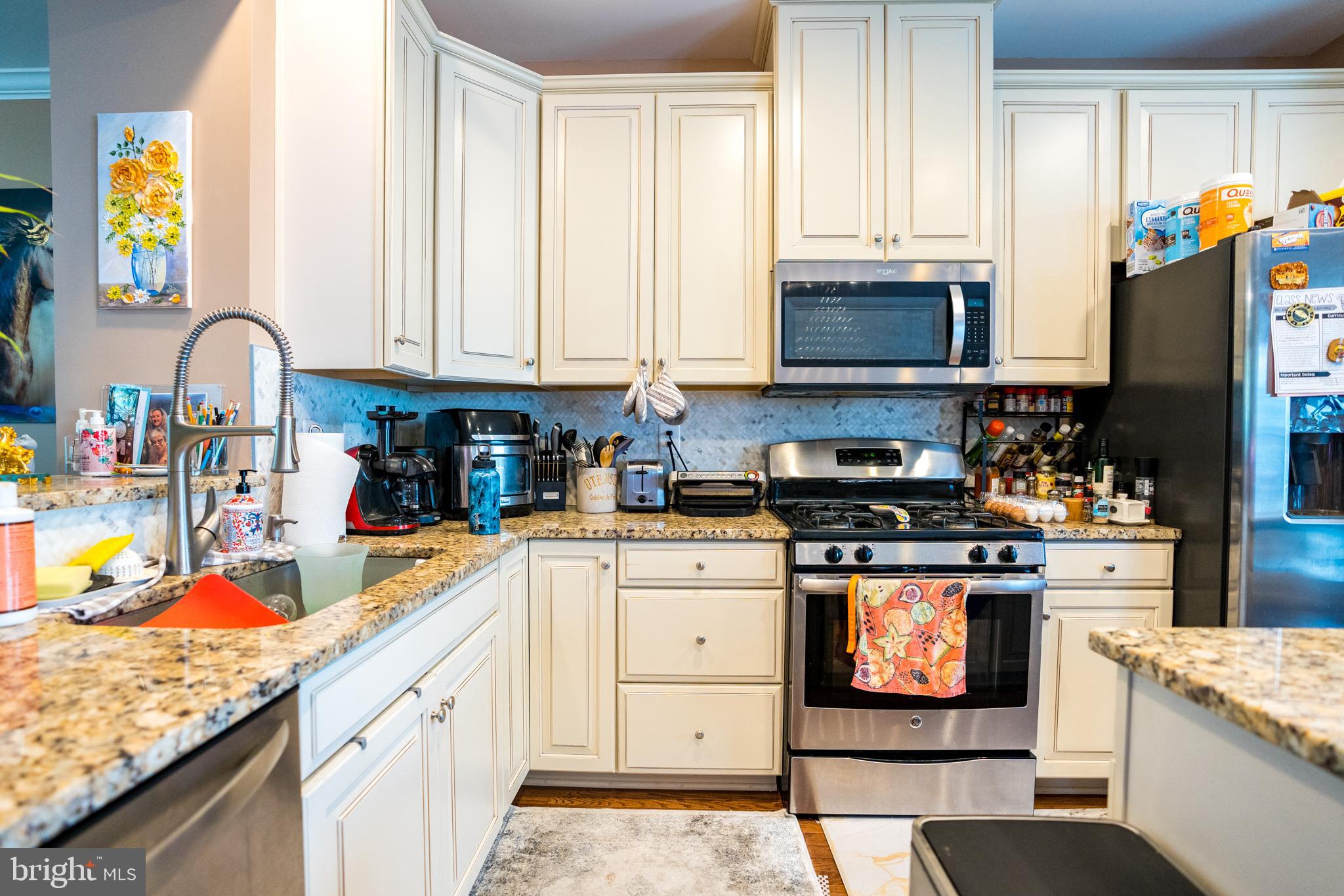 HOWARD SQUARE - Residential Lease