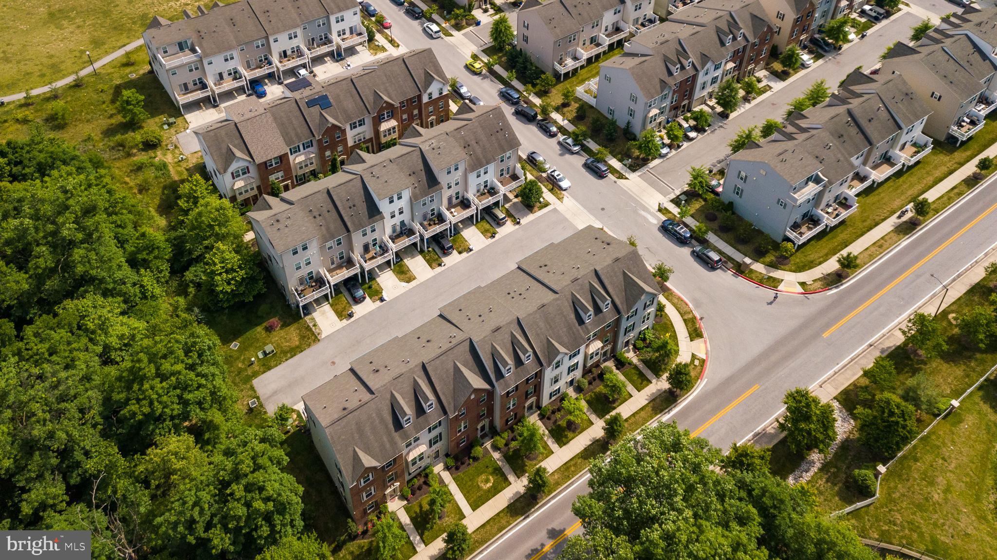 HOWARD SQUARE - Residential Lease