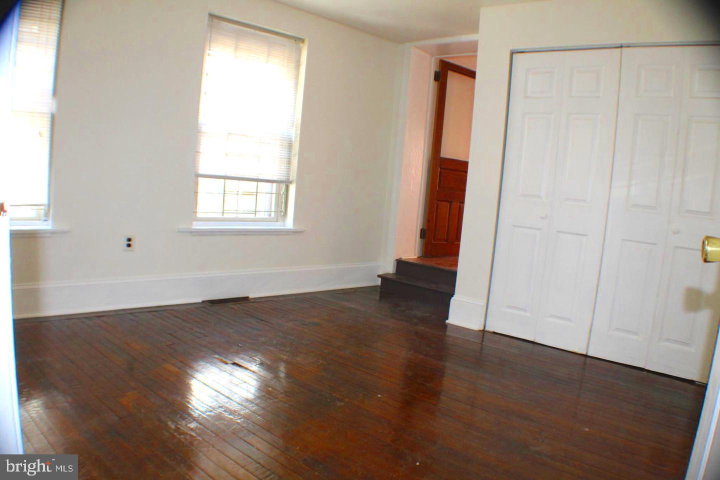 MANAYUNK - Residential Income