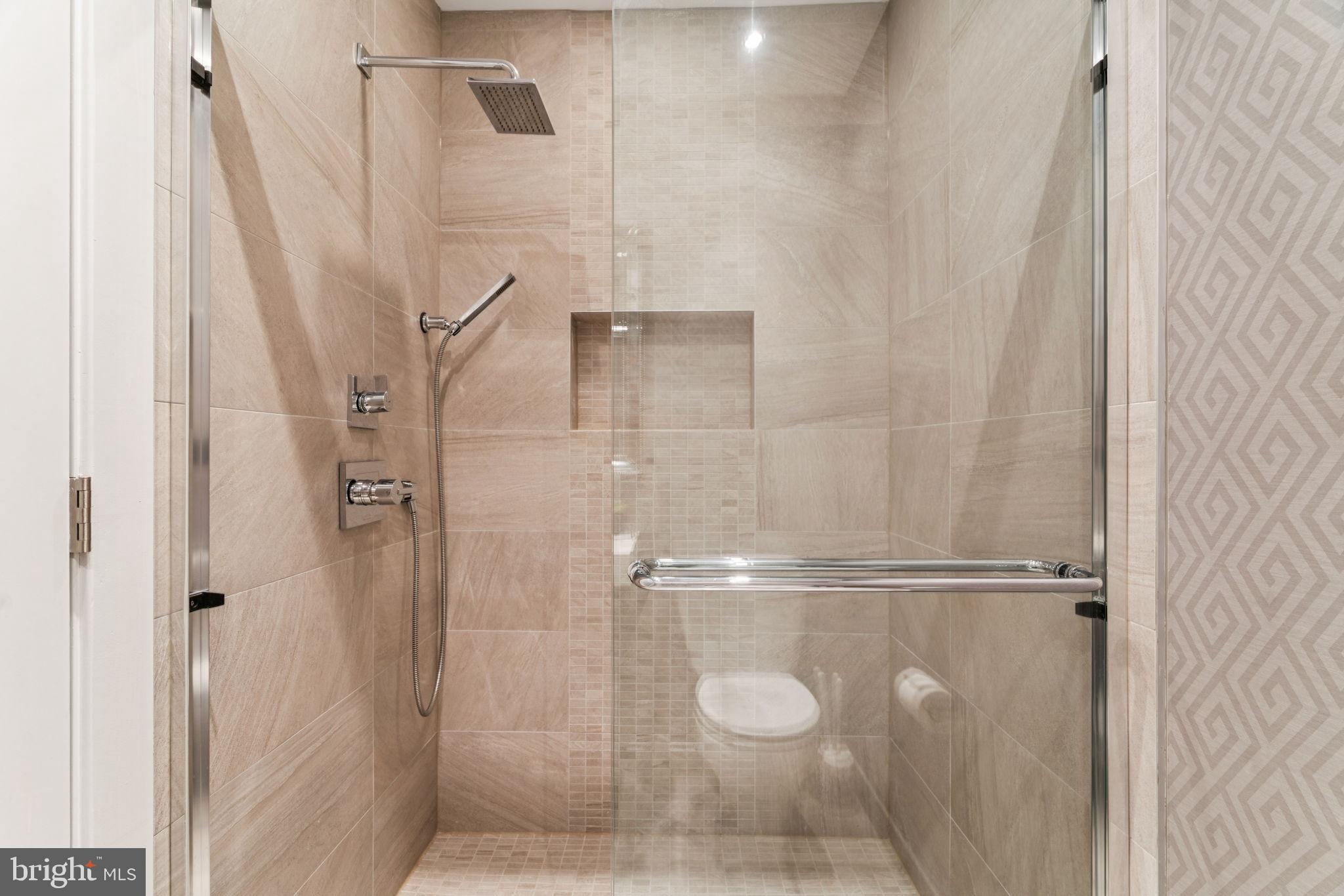 GRADUATE HOSPITAL - Residential