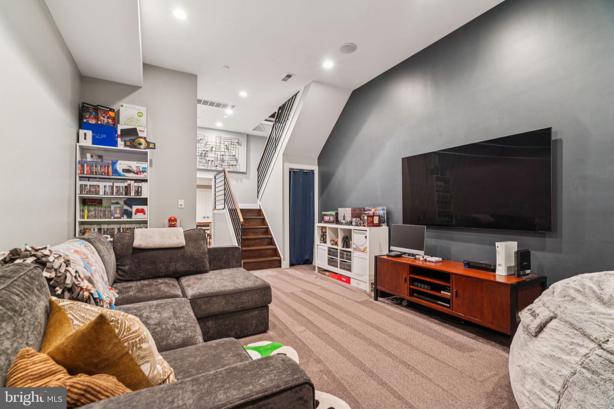 GRADUATE HOSPITAL - Residential