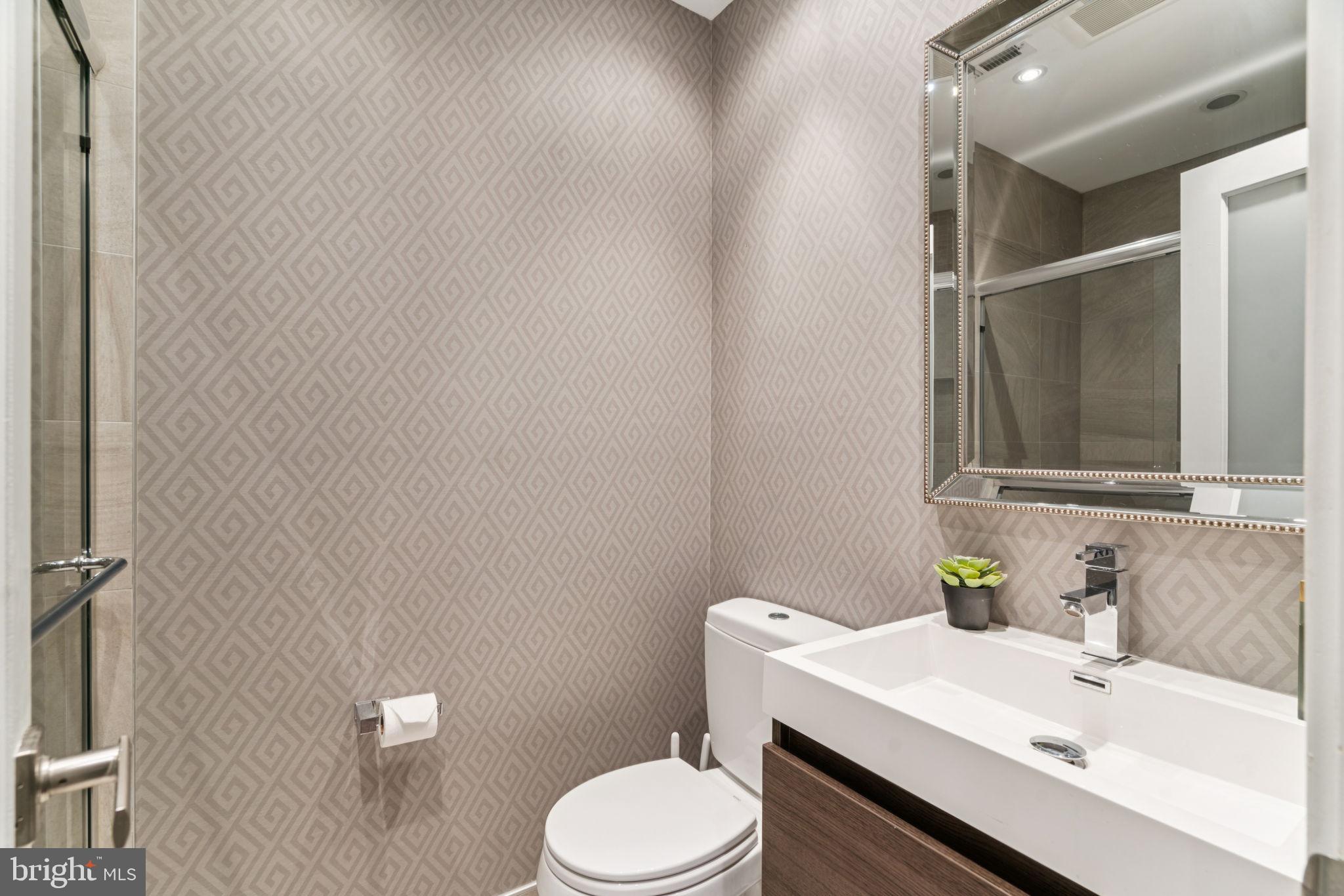 GRADUATE HOSPITAL - Residential