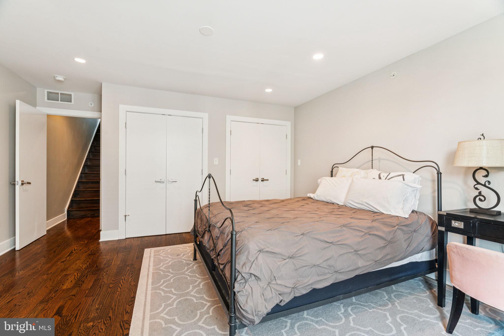 GRADUATE HOSPITAL - Residential