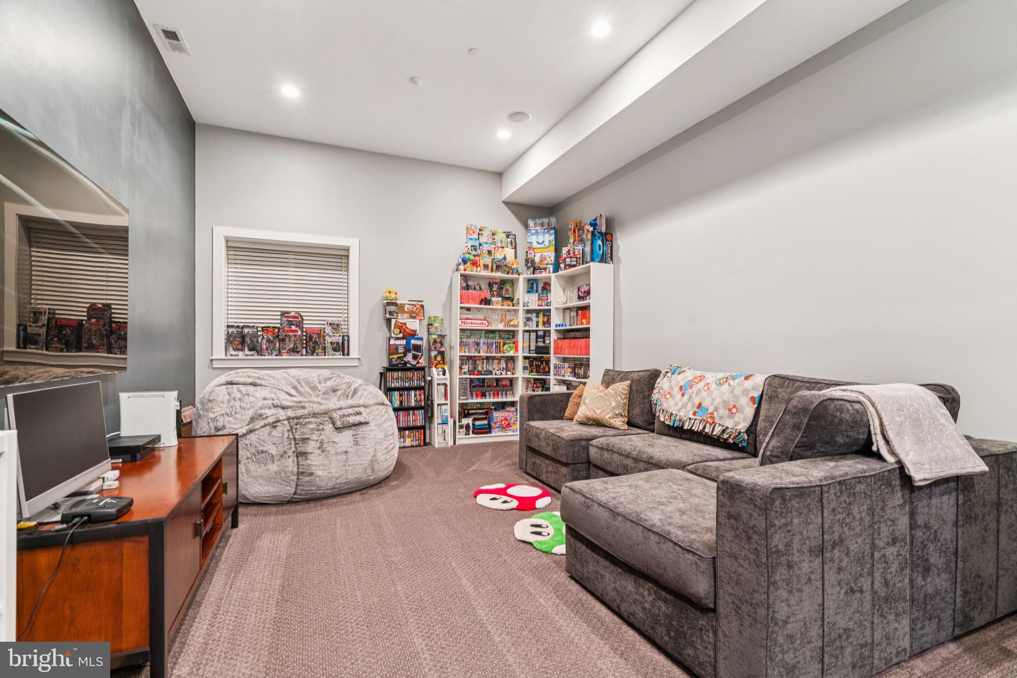 GRADUATE HOSPITAL - Residential