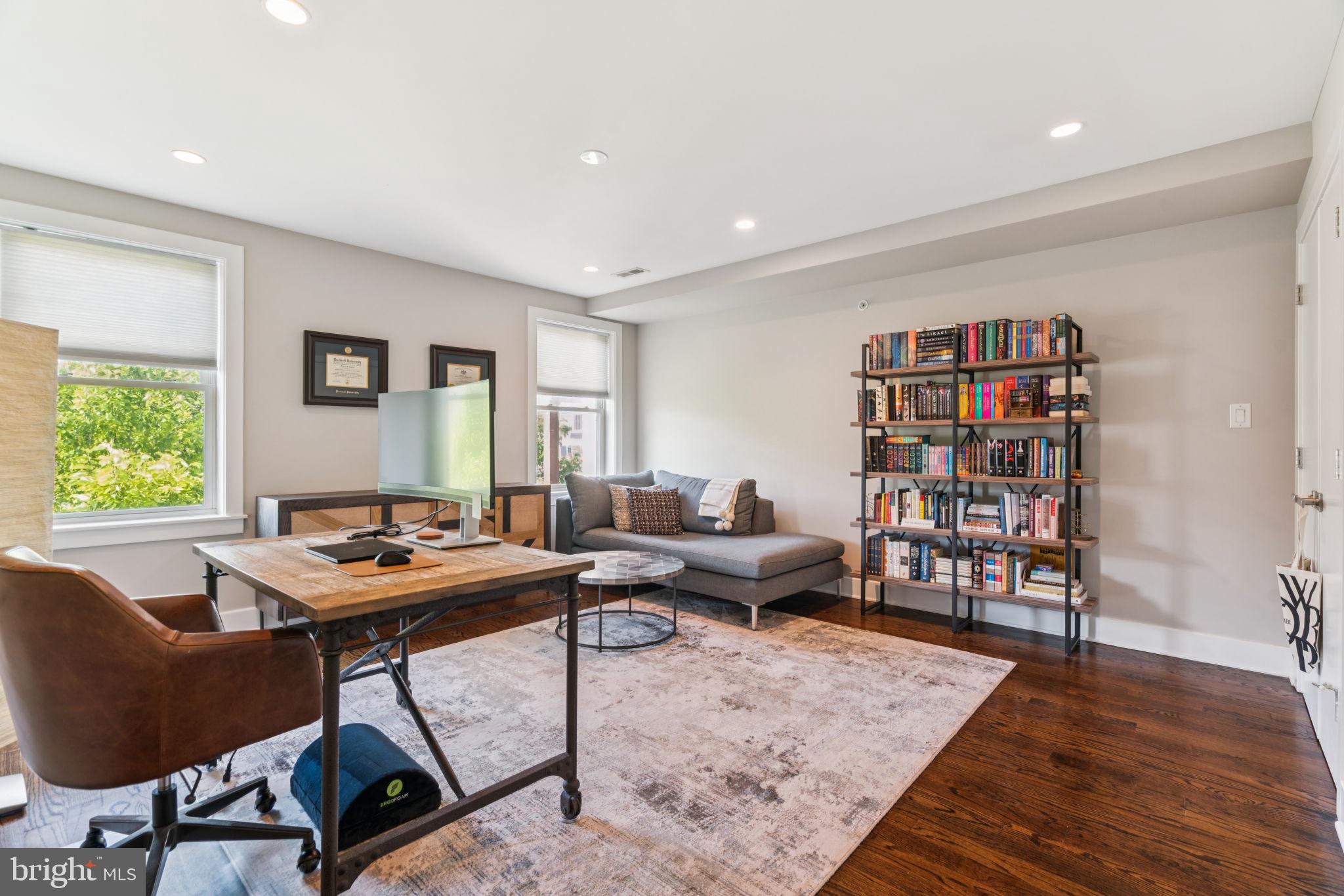 GRADUATE HOSPITAL - Residential