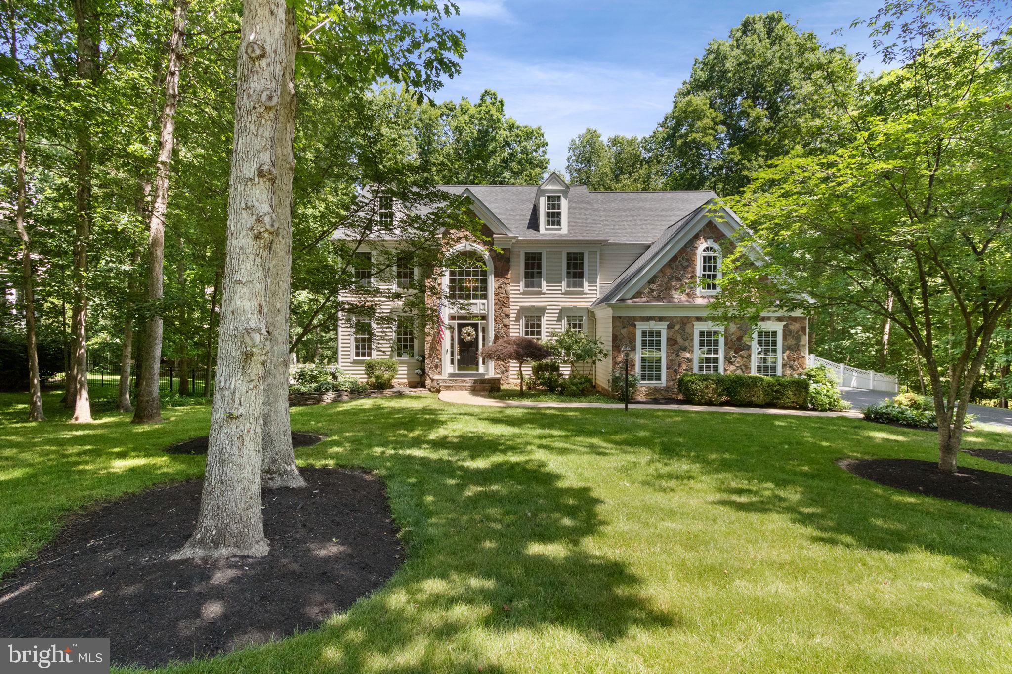 11907 SANDY HILL COURT