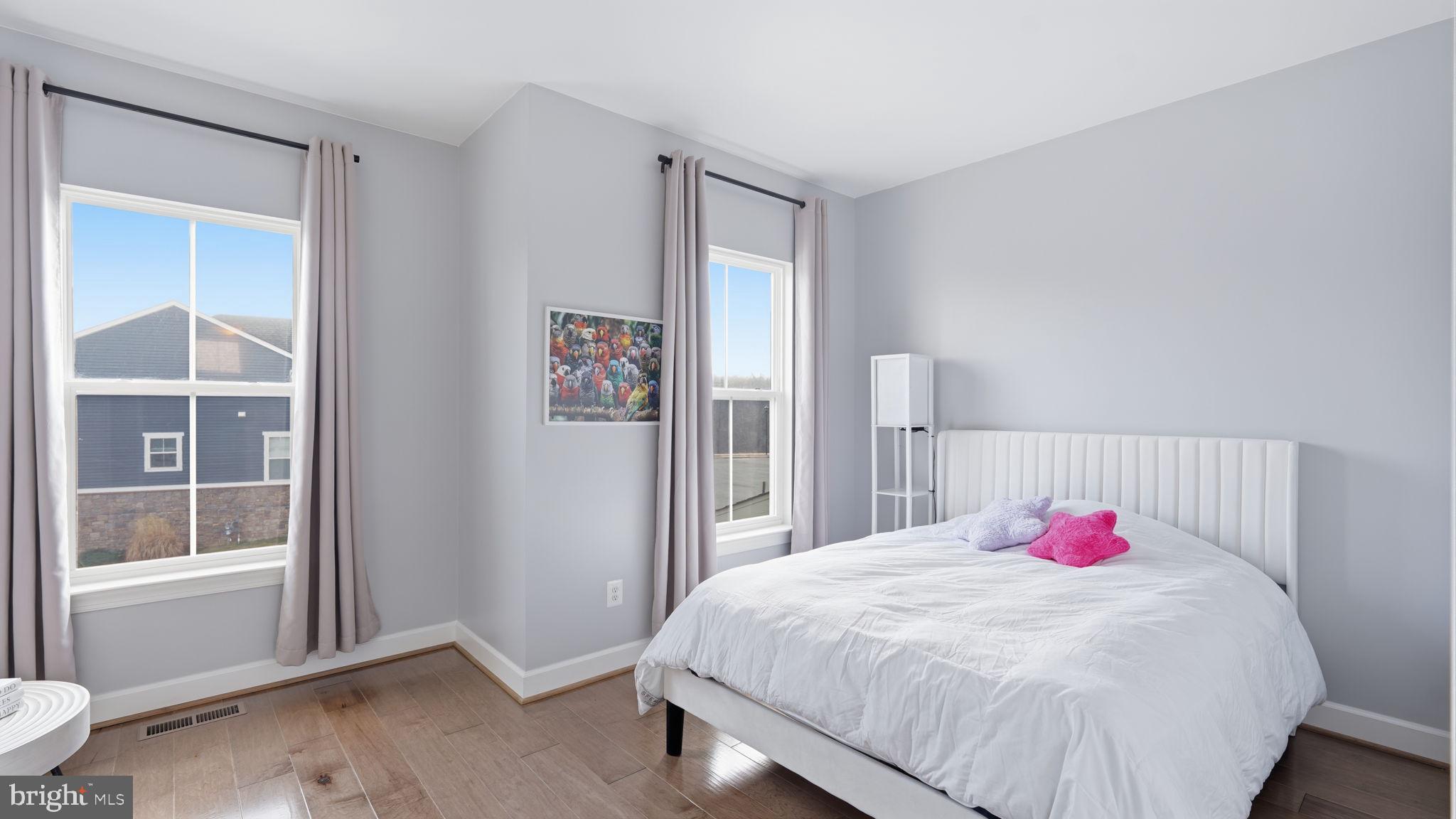 EMBREY MILL - Residential