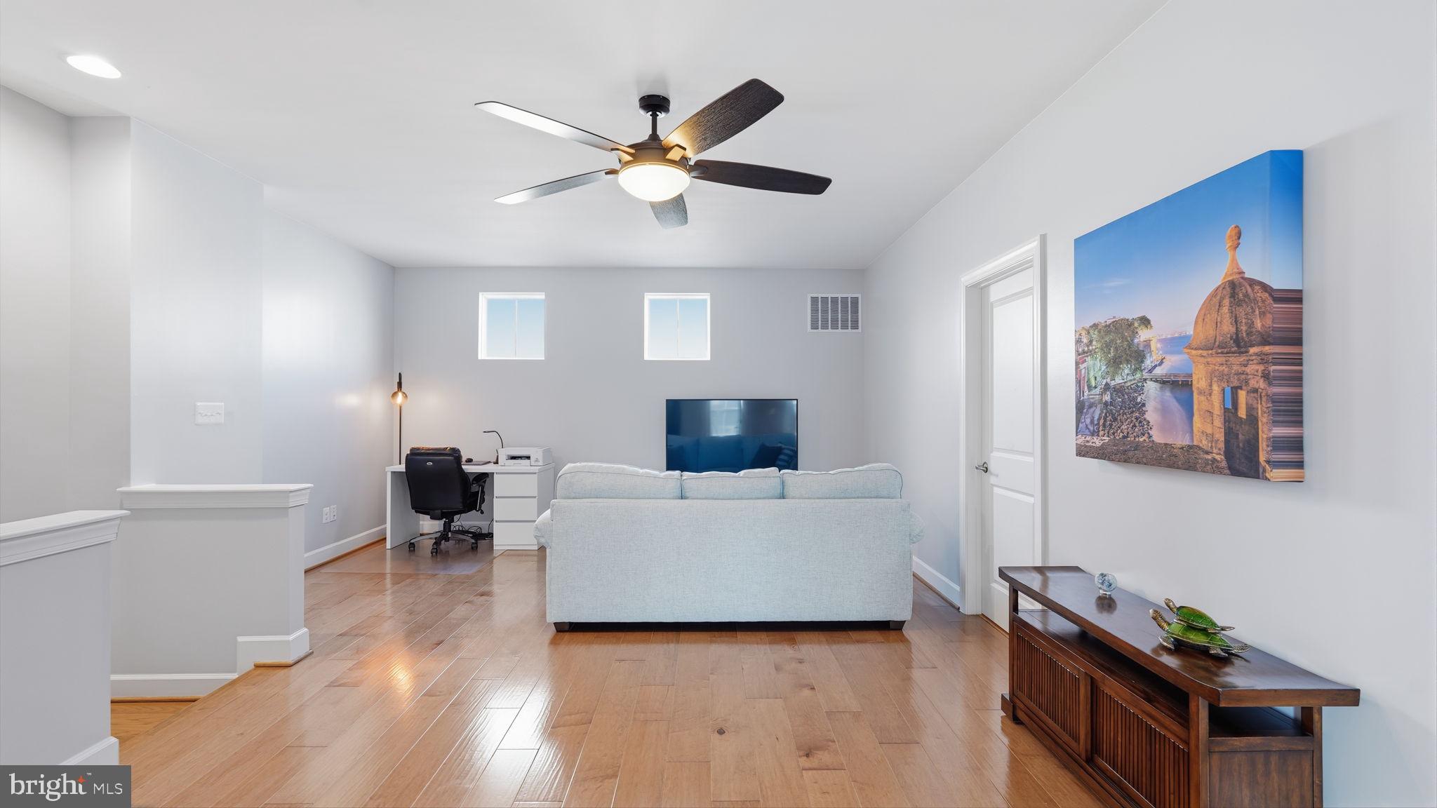 EMBREY MILL - Residential