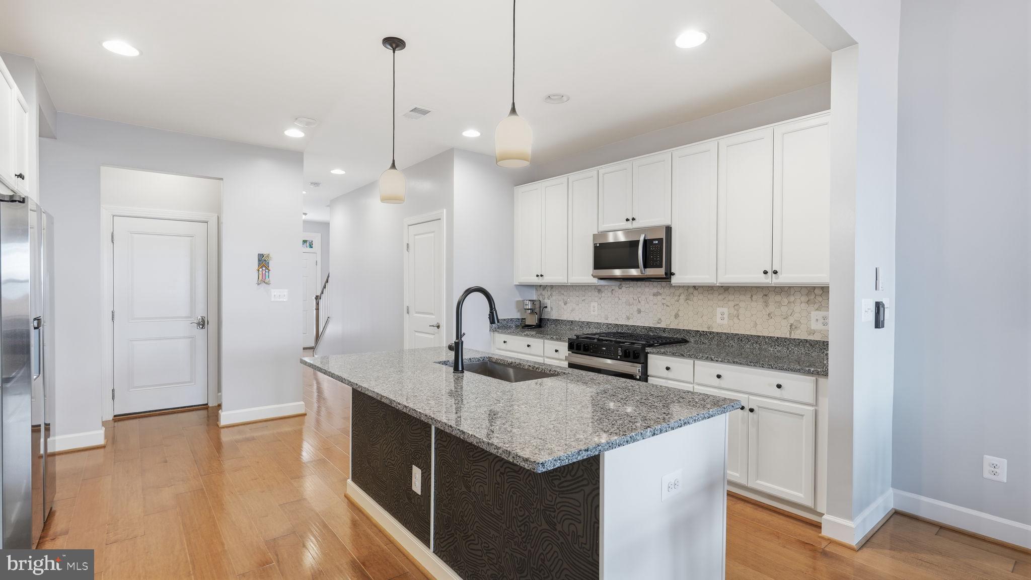 EMBREY MILL - Residential