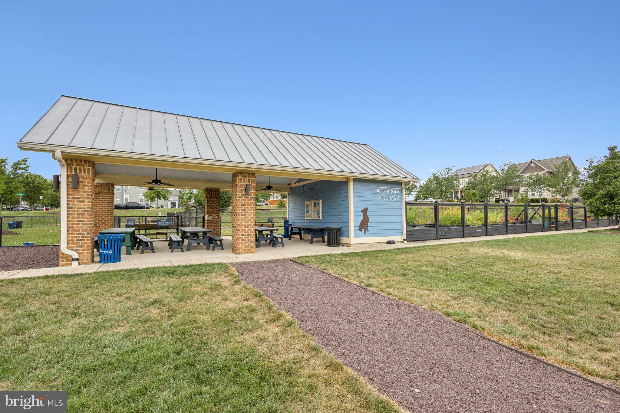 EMBREY MILL - Residential