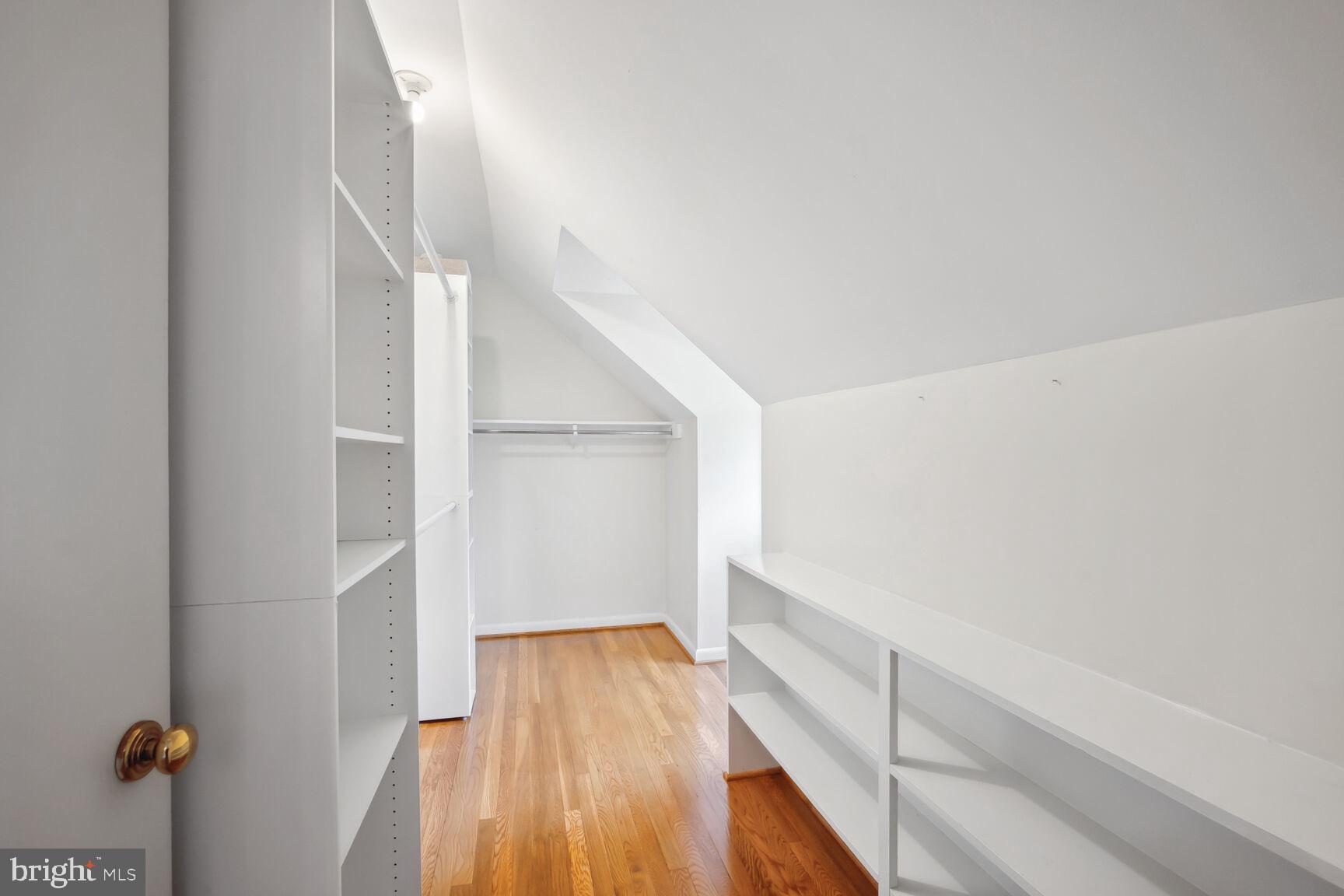 GREAT FALLS ESTATES - Residential Lease