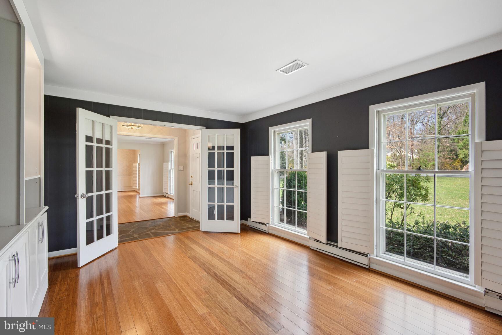 GREAT FALLS ESTATES - Residential Lease