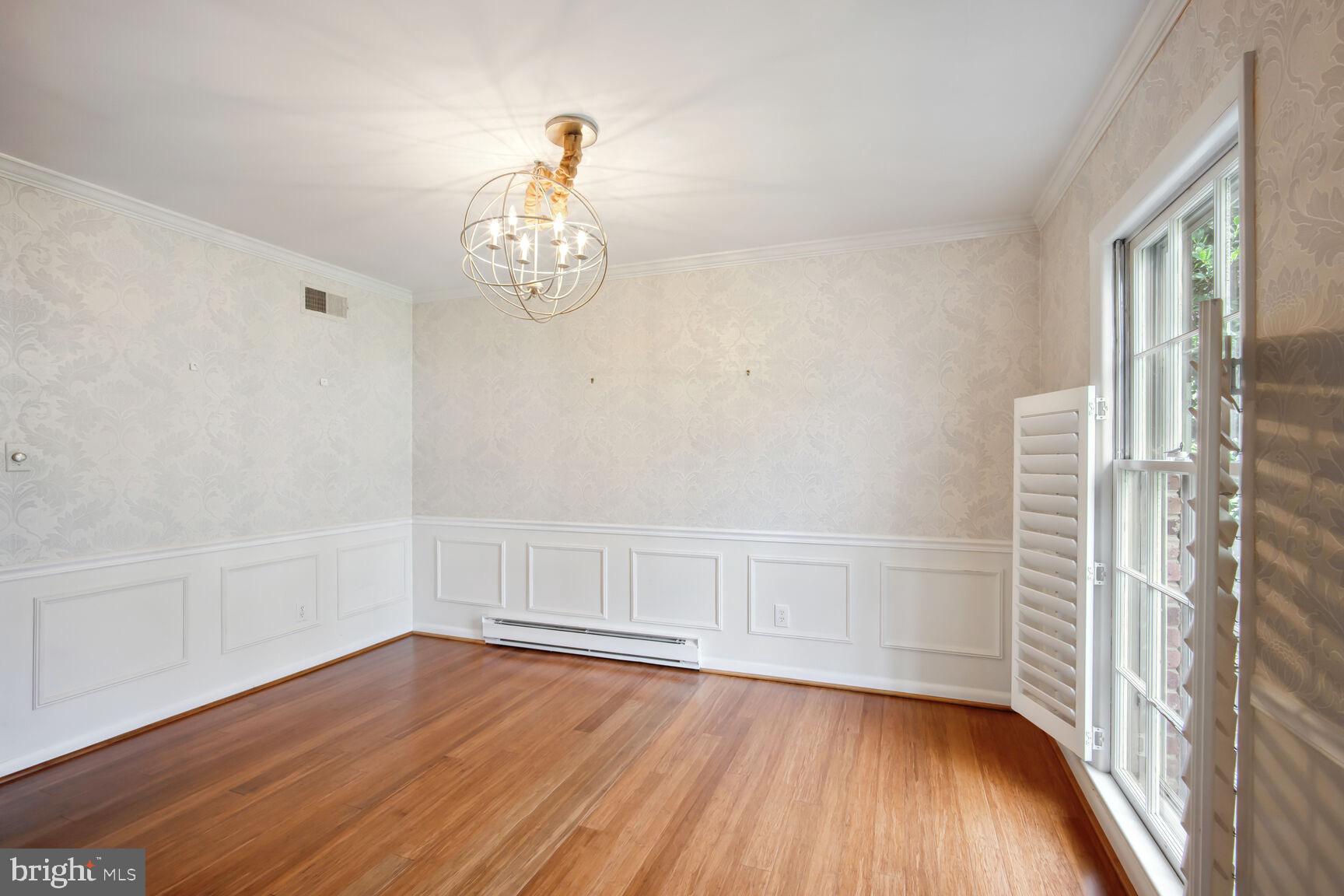 GREAT FALLS ESTATES - Residential Lease