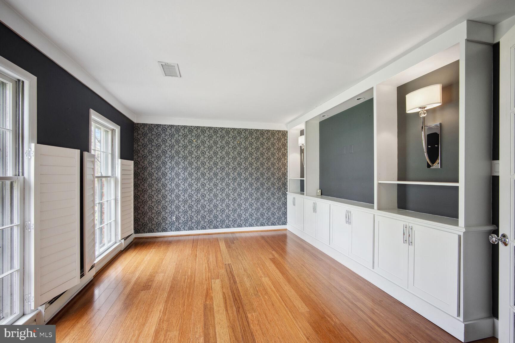 GREAT FALLS ESTATES - Residential Lease