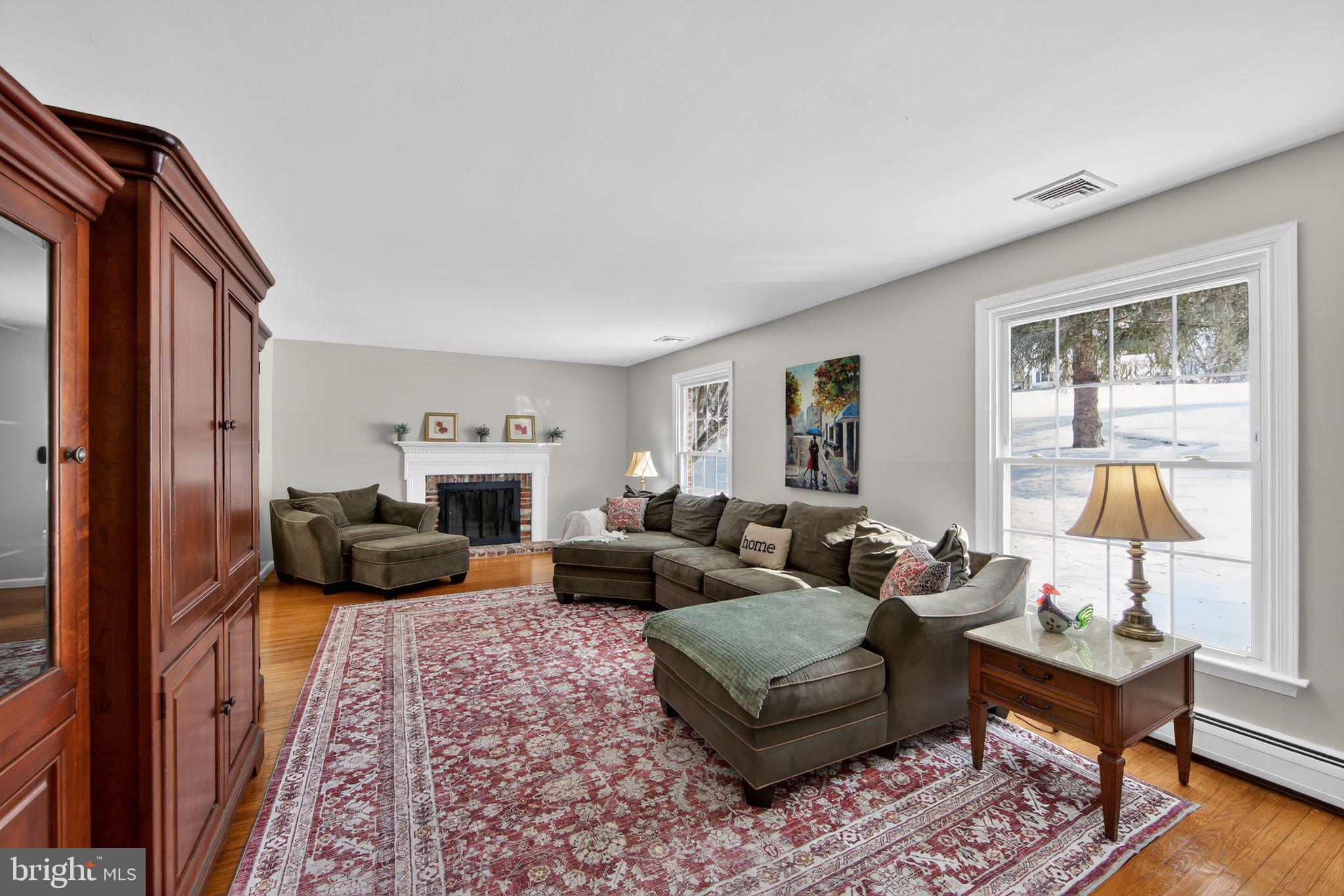 WHITFORD HILLS - Residential