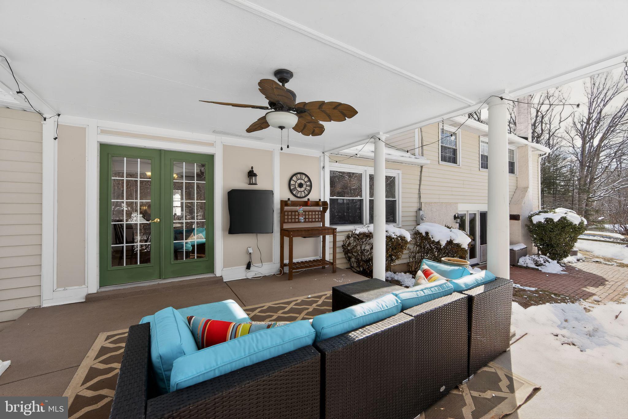 WHITFORD HILLS - Residential