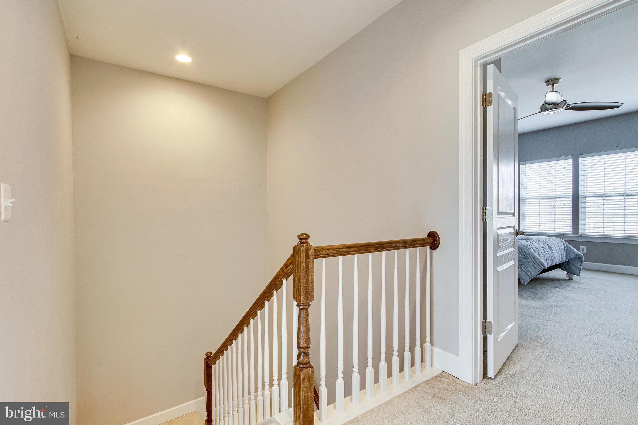 OVERLOOK - Residential Lease