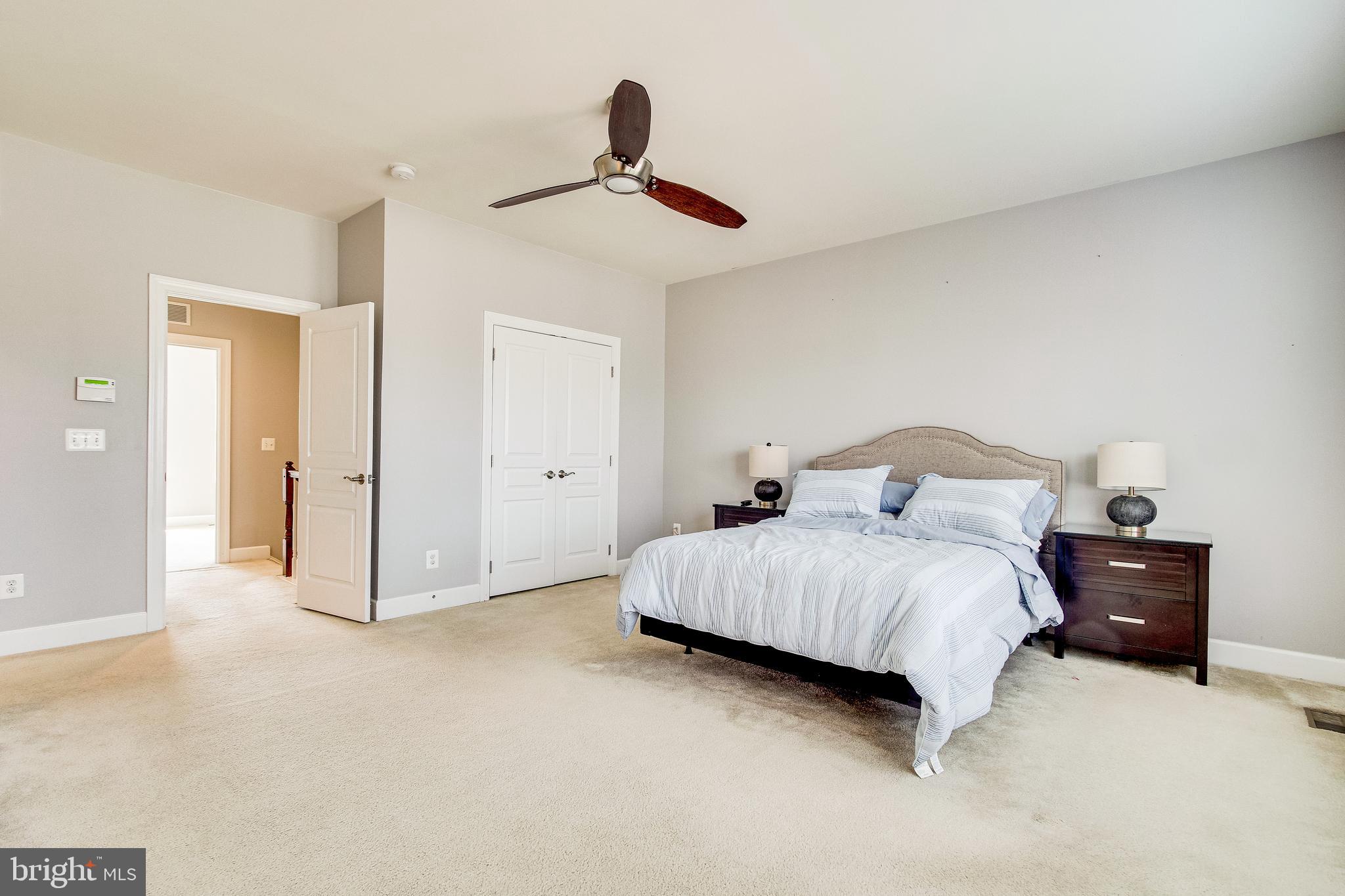 OVERLOOK - Residential Lease