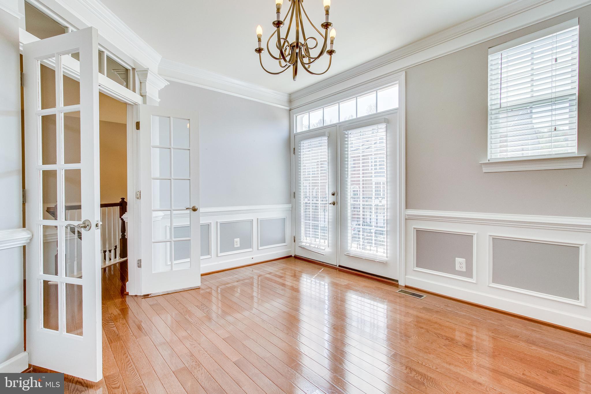 OVERLOOK - Residential Lease