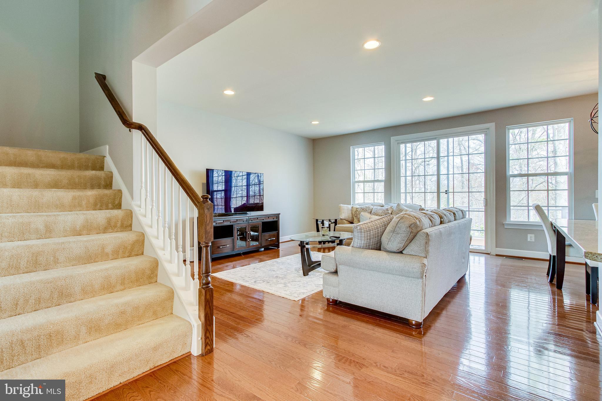 OVERLOOK - Residential Lease