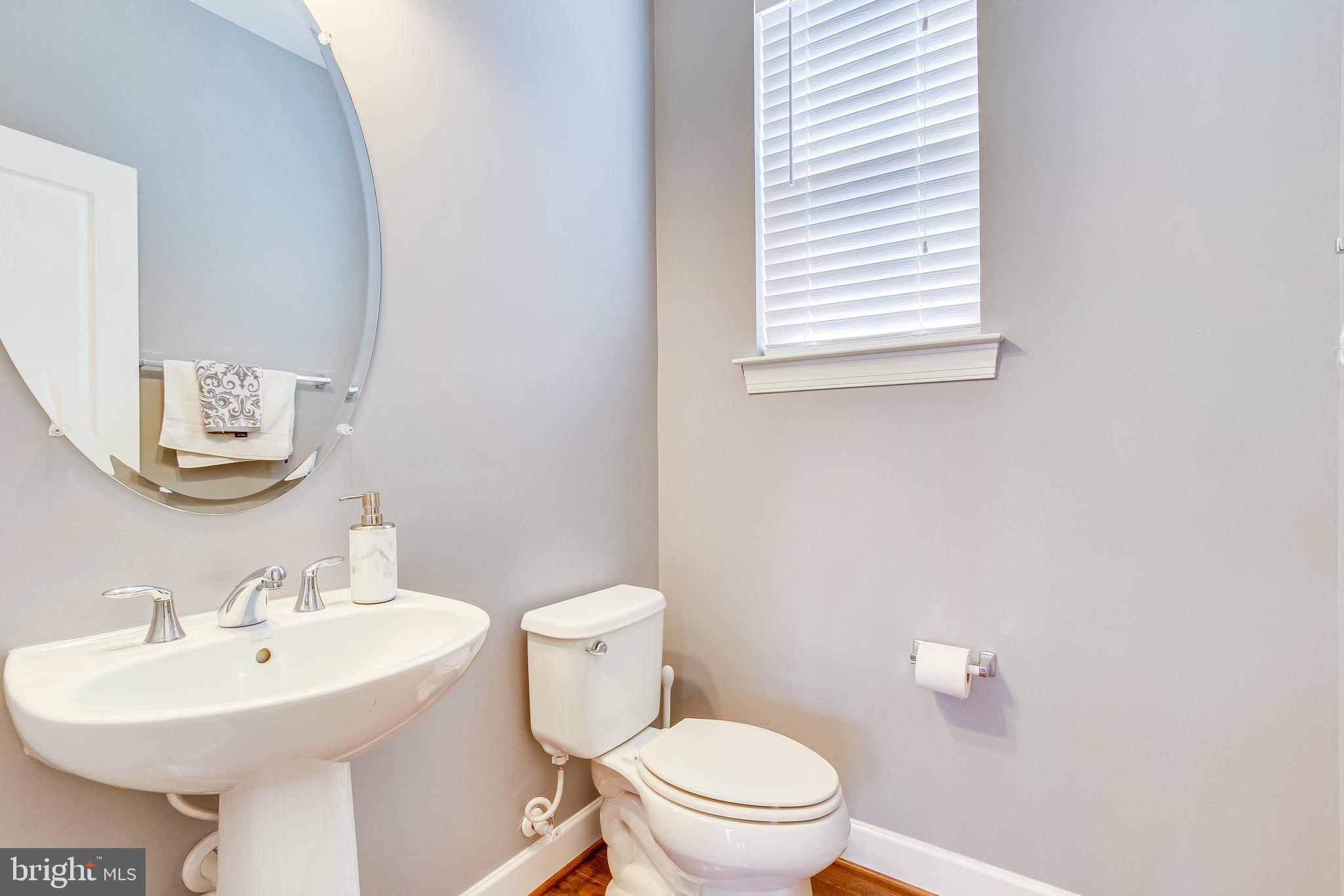 OVERLOOK - Residential Lease