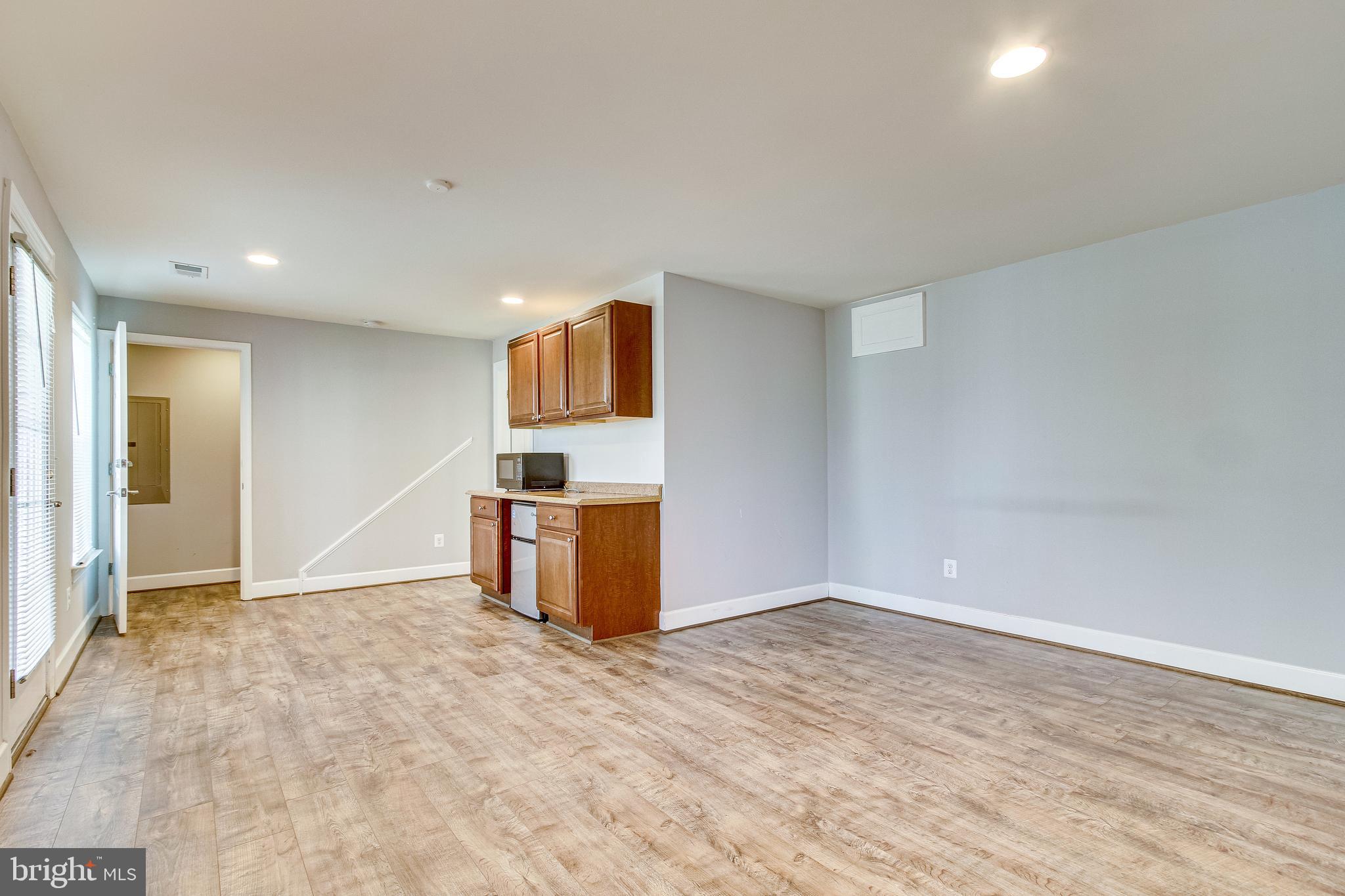 OVERLOOK - Residential Lease