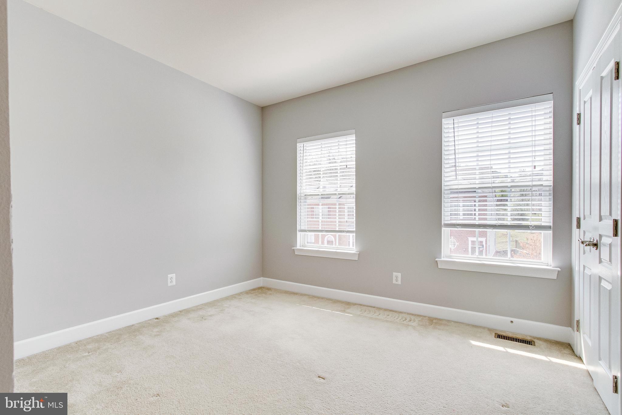 OVERLOOK - Residential Lease