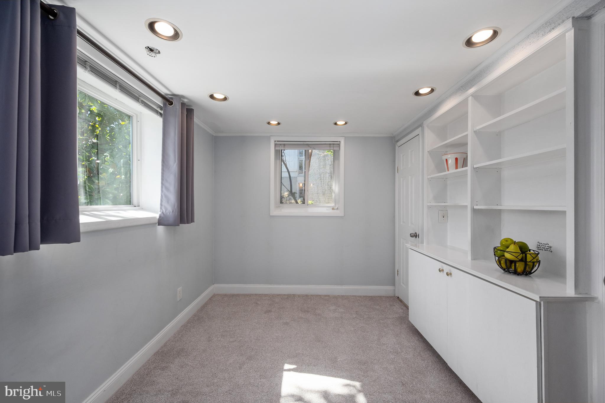 OAKCREST - Residential