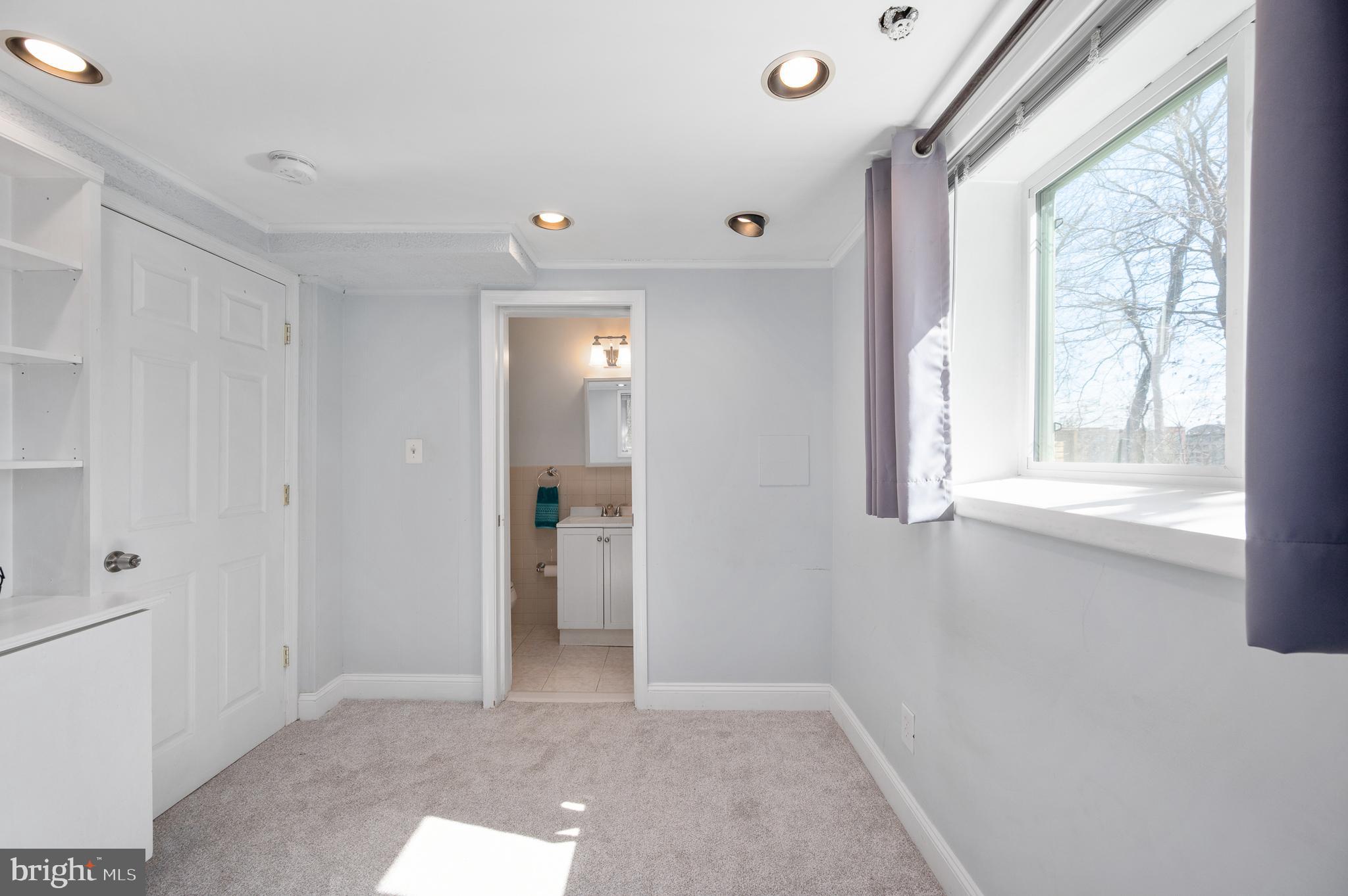 OAKCREST - Residential