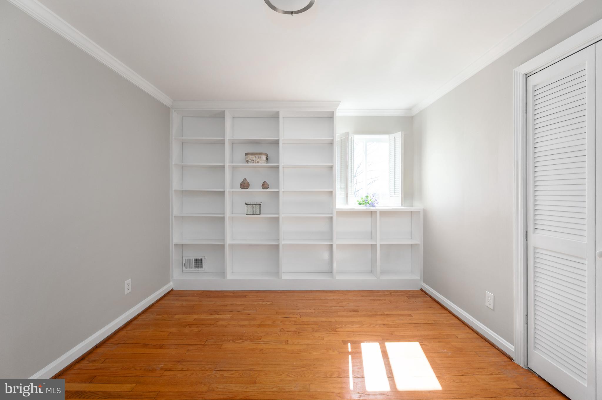 OAKCREST - Residential