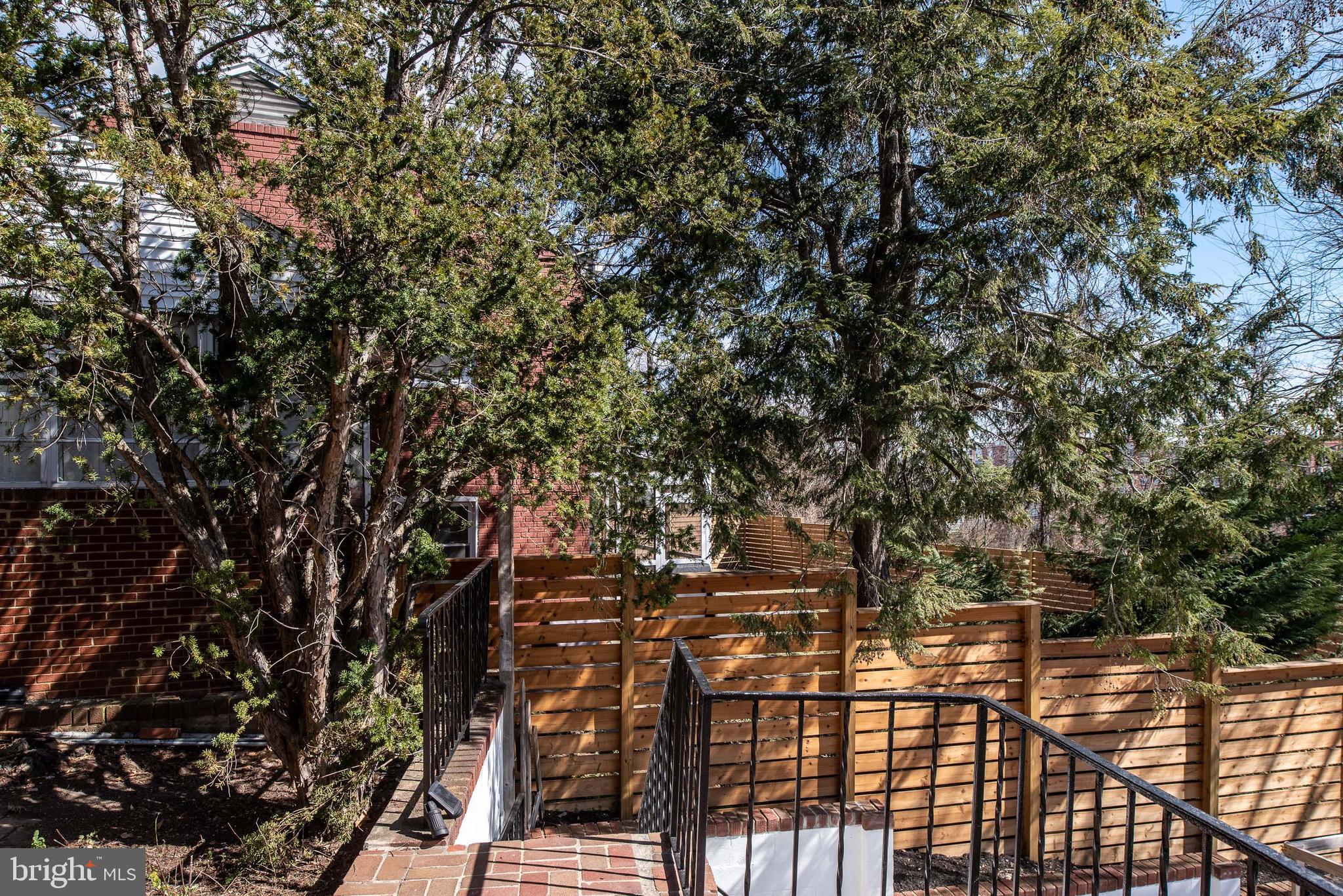 OAKCREST - Residential