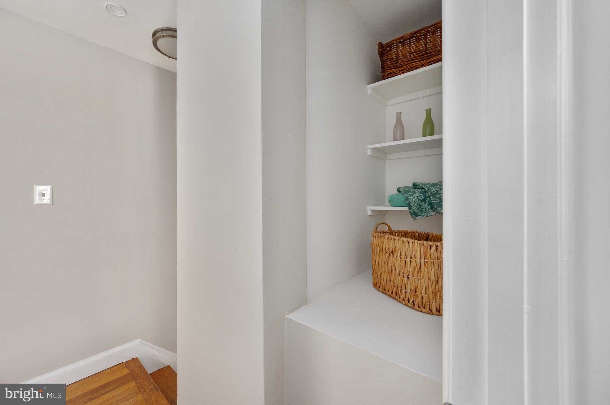 OAKCREST - Residential