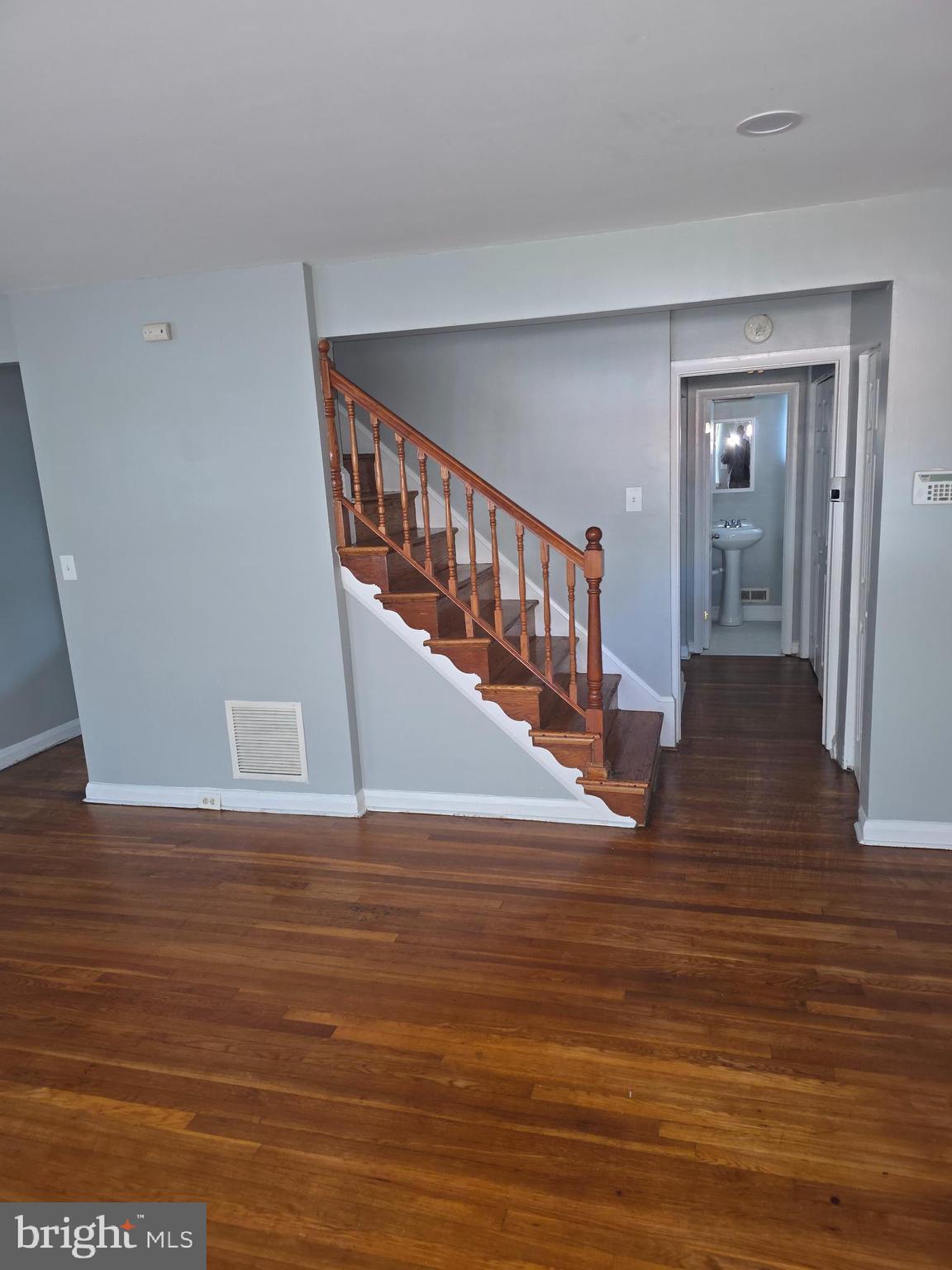 WEST ARLINGTON - Residential Lease