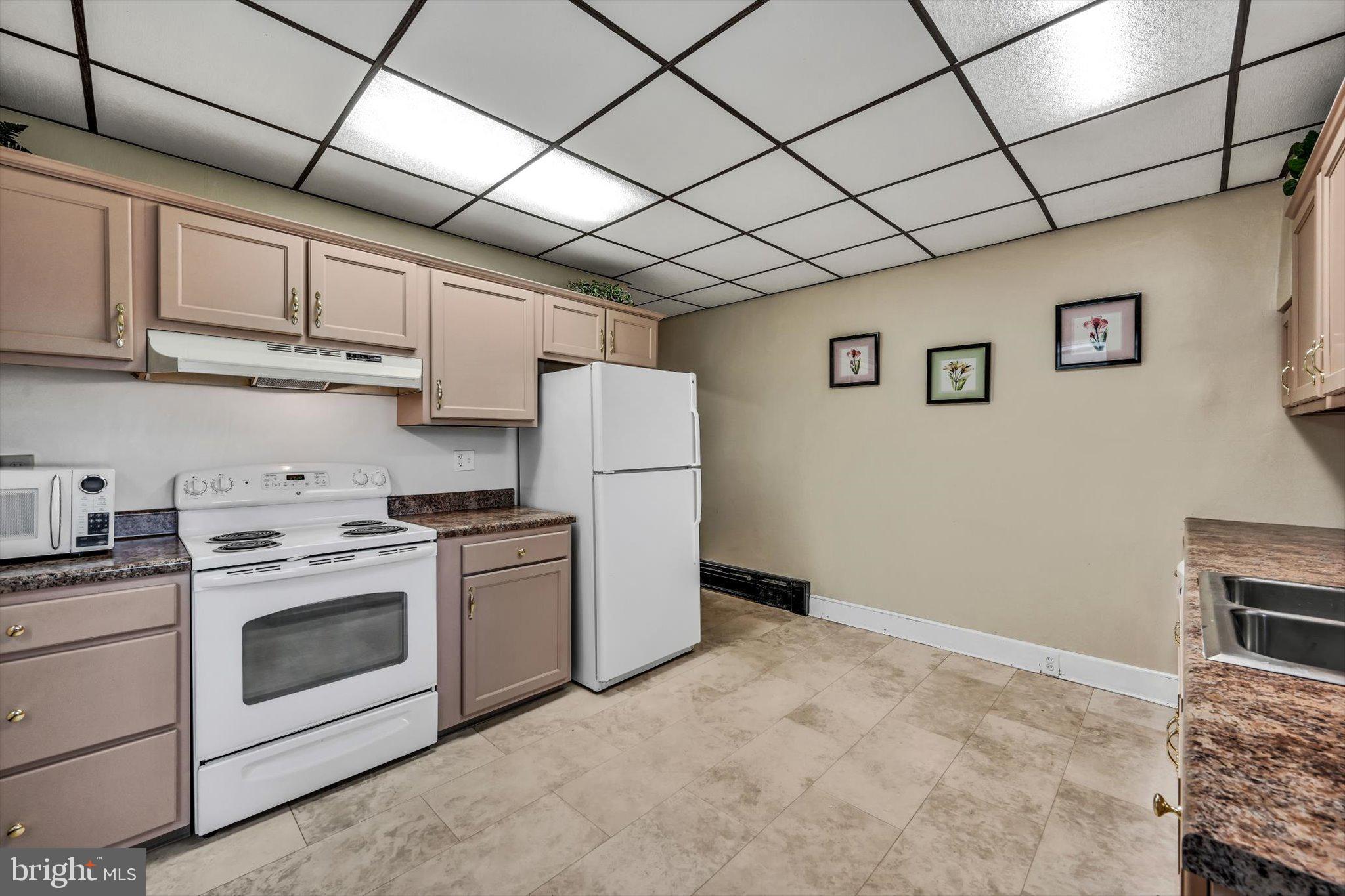 ENGLEWOOD - Residential