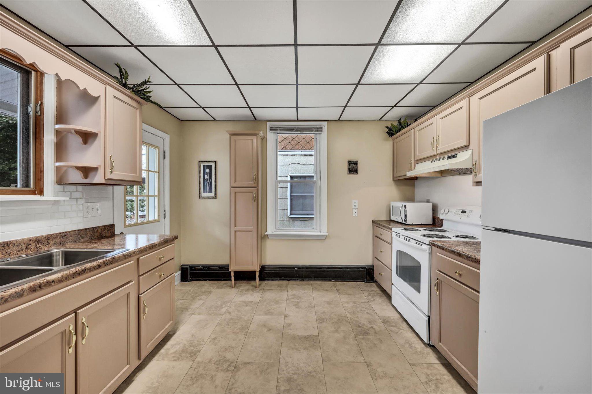 ENGLEWOOD - Residential